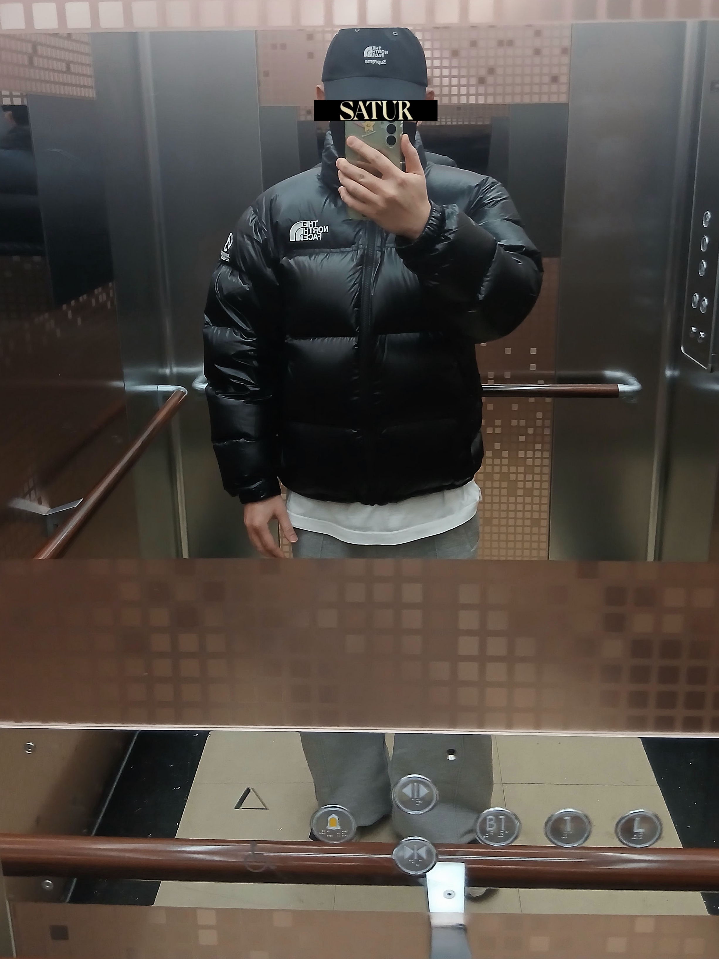 SATUR Teo Cotton Banding Sweatpants Melange Gray, The North Face Quantum Nuptse RDS Jacket Black 착용 스타일 - 1