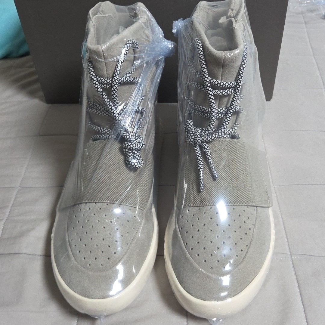 Adidas Yeezy Boost 750 OG Light Brown 착용 스타일