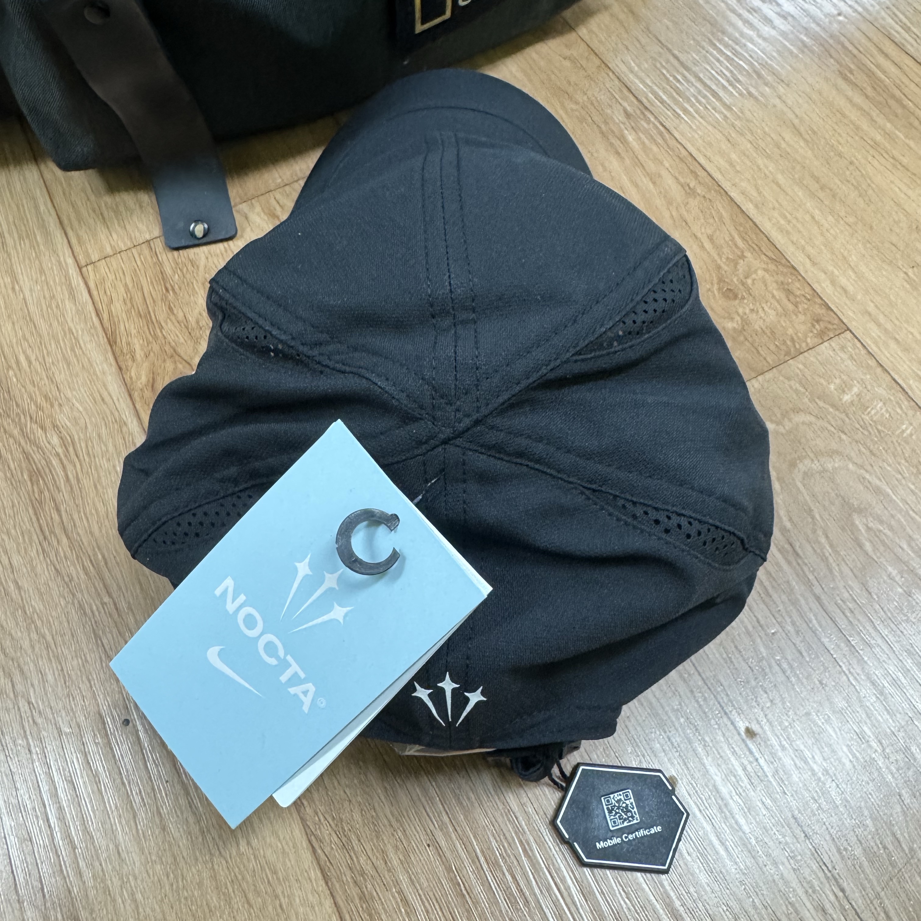 Nike x Drake Nocta Club Cap Black 착용 스타일 - 1