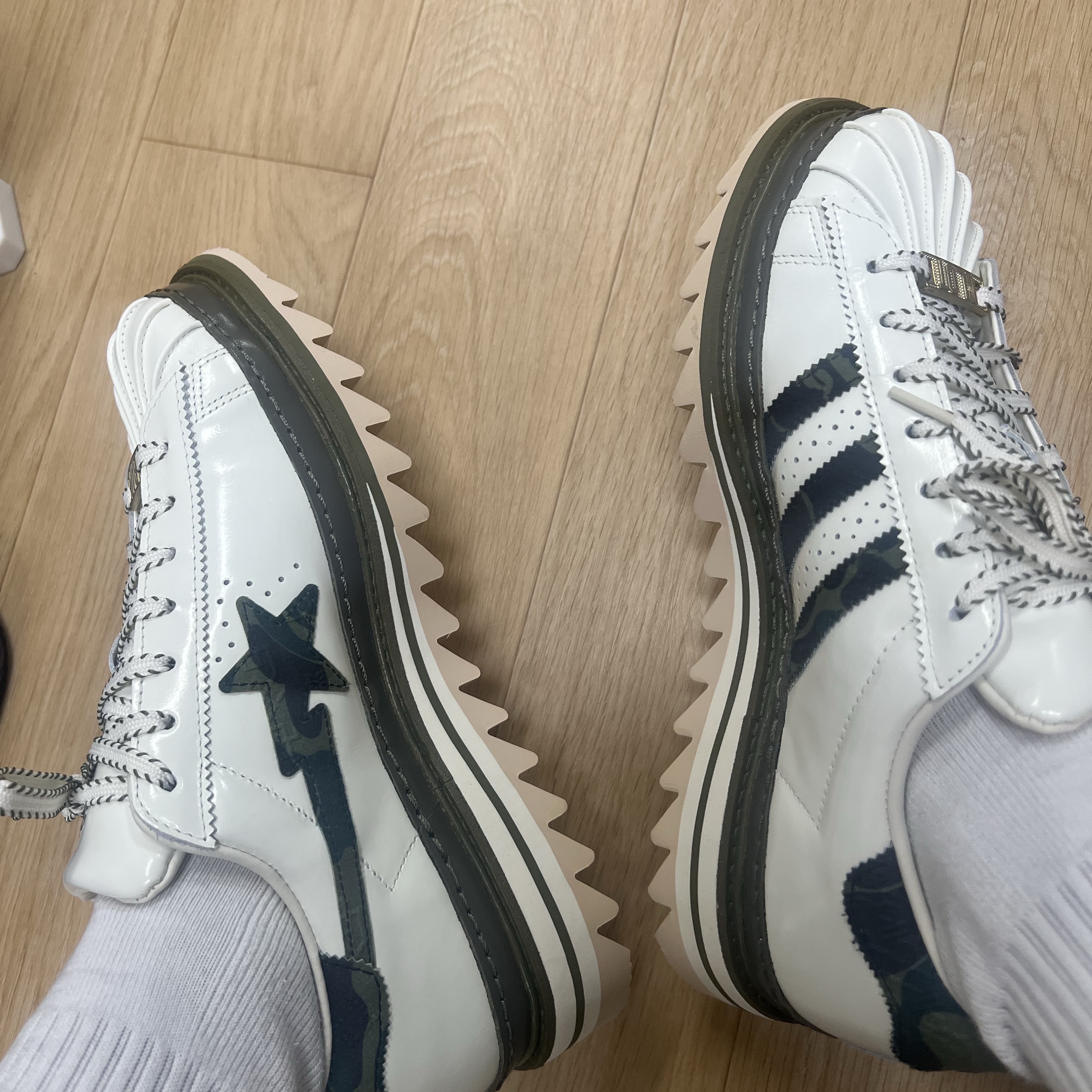 Adidas x BAPE x Edison Chen Clot Superstar Off White Branch 착용 스타일 - 1