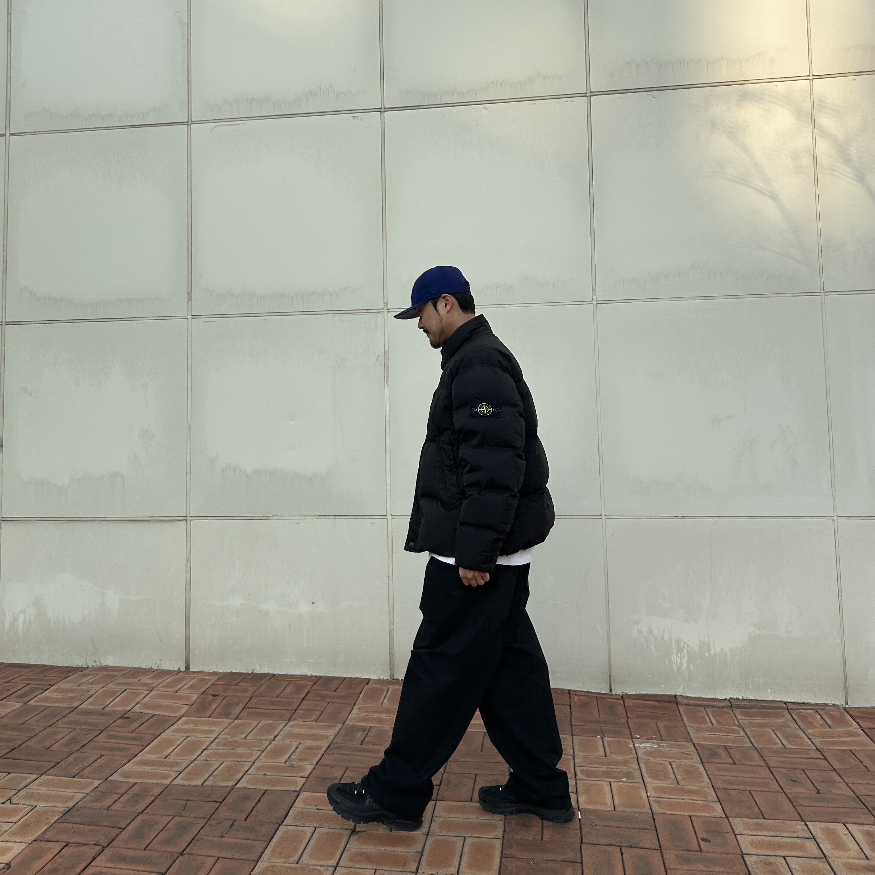 Stone Island 4100010 Crinkle Reps NY Recycled Nylon Down Jacket with Wind Resistant Black - 25FW, Nike Zoom Vomero Roam Black Racer Blue 착용 스타일 - 1
