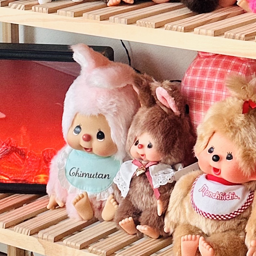 Monchhichi Sweet Brown Chimutan S Doll Brown, Monchhichi Chimutan Standard M Pink 착용 스타일