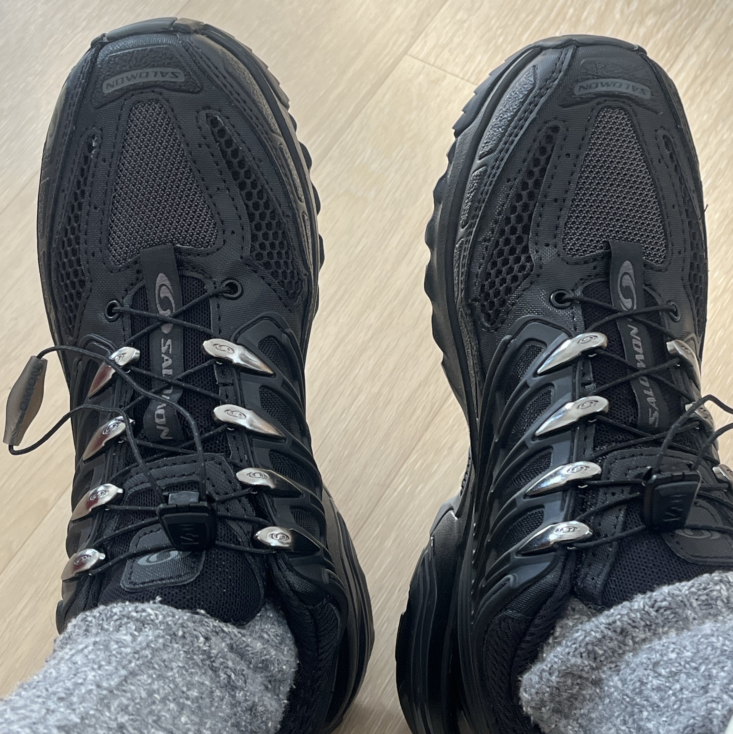 Salomon ACS Pro Black 착용 스타일