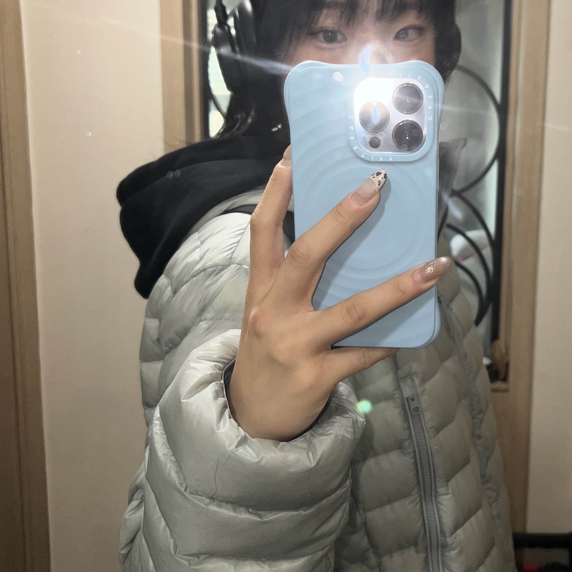 Musinsa Standard City Leisure Sheer Ripstop Hooded Light Down Jacket Cloudy Blue, Casetify iPhone Magsafe Ripple Case Sky Blue 착용 스타일