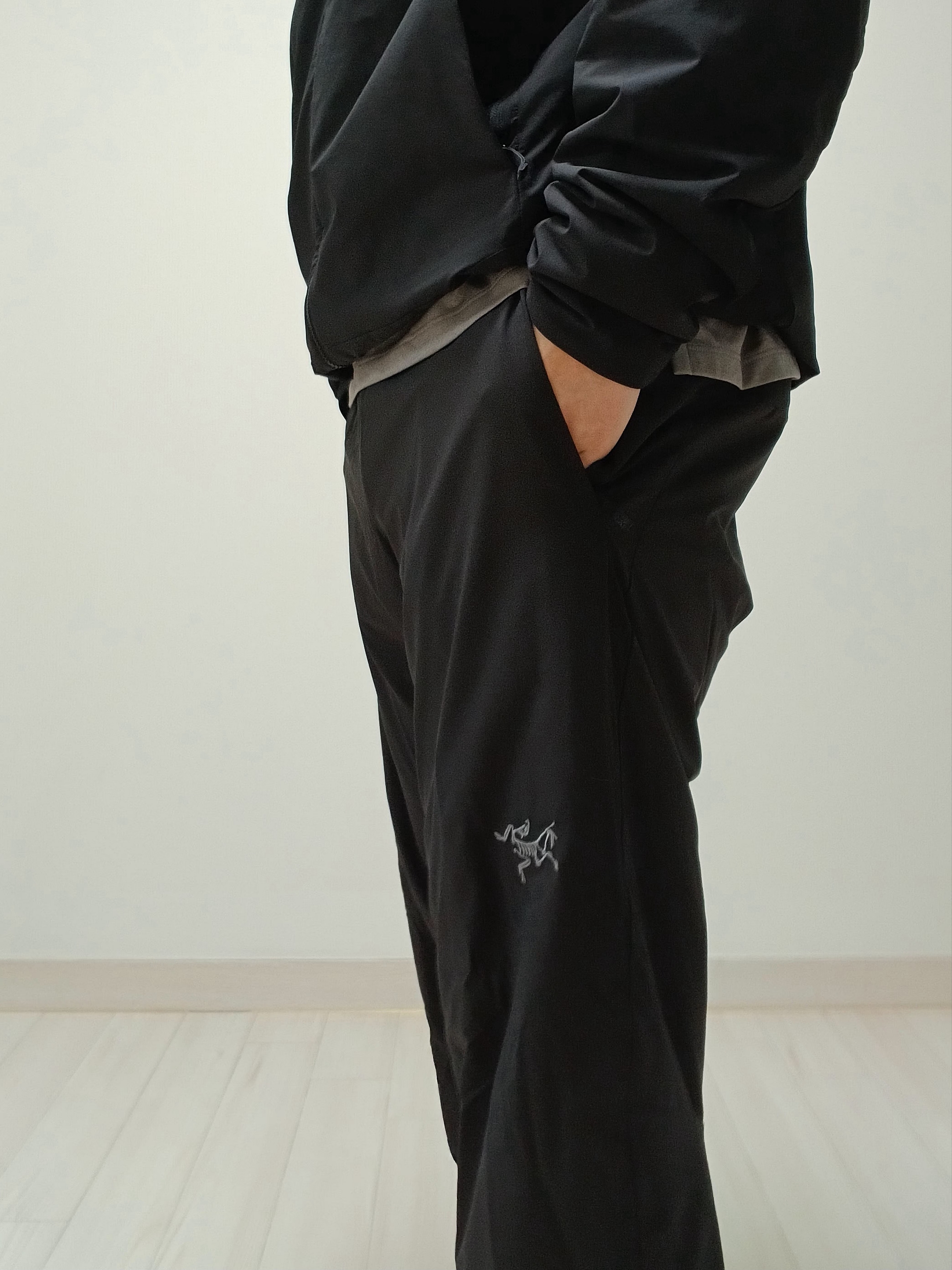 Arc'teryx Allium Insulated Jacket Black 착용 스타일 - 4