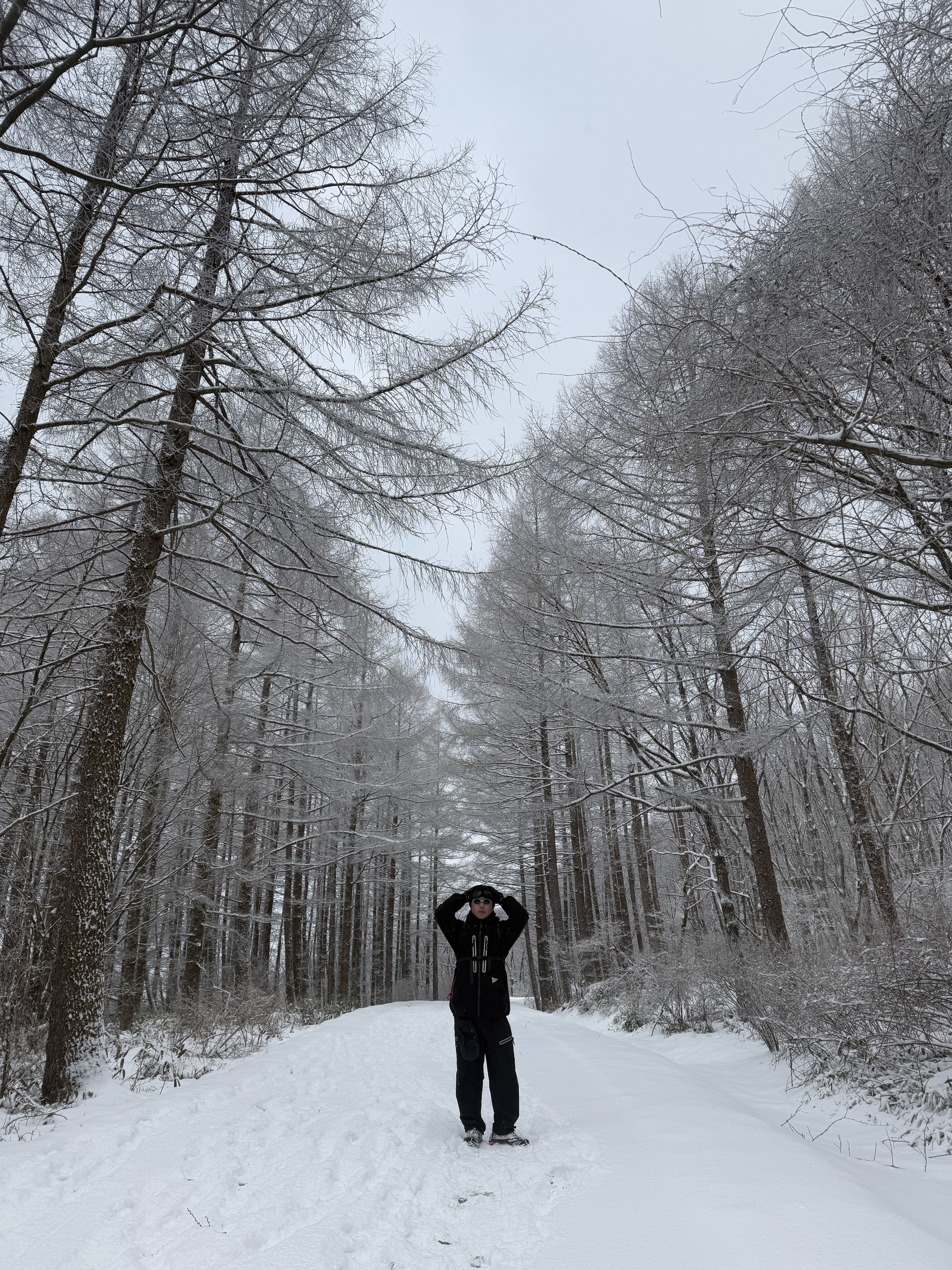 And Wander Pertex Shield Rain Jacket Black, C.P. Company Extra Fine Merino Wool Goggle Beanie Black - 24FW 착용 스타일 - 4
