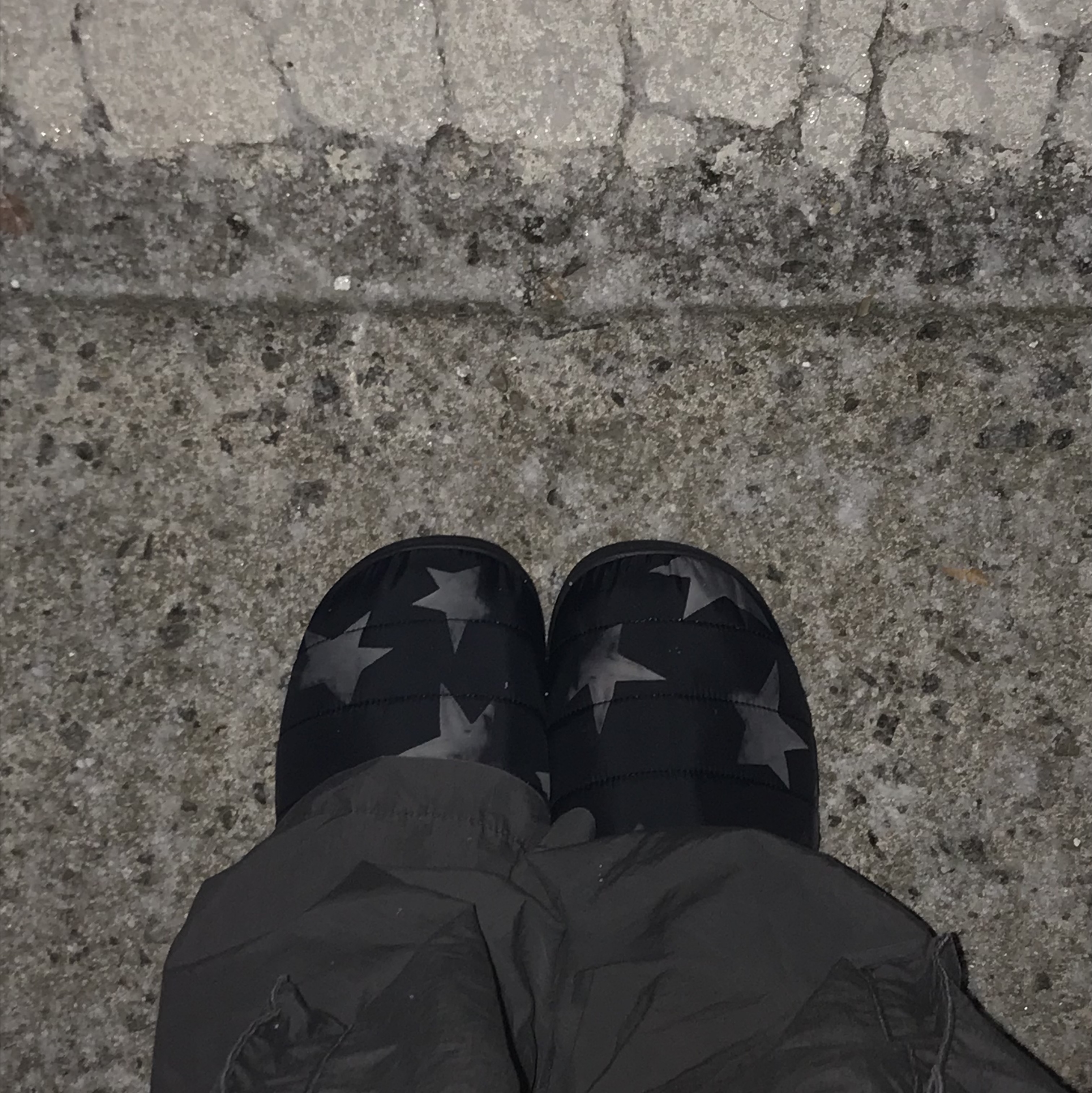 Subu Down Sandal Exclusive Star 착용 스타일