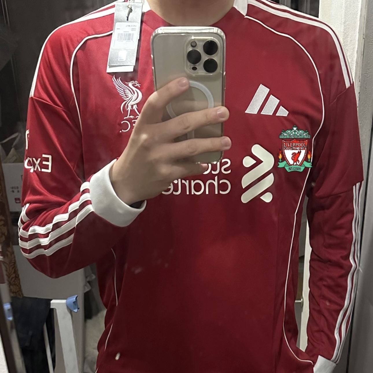 Adidas Liverpool FC 2025/26 Home Long Sleeve Jersey Strawberry Red - KR Sizing (Non Marking Ver.) 착용 스타일
