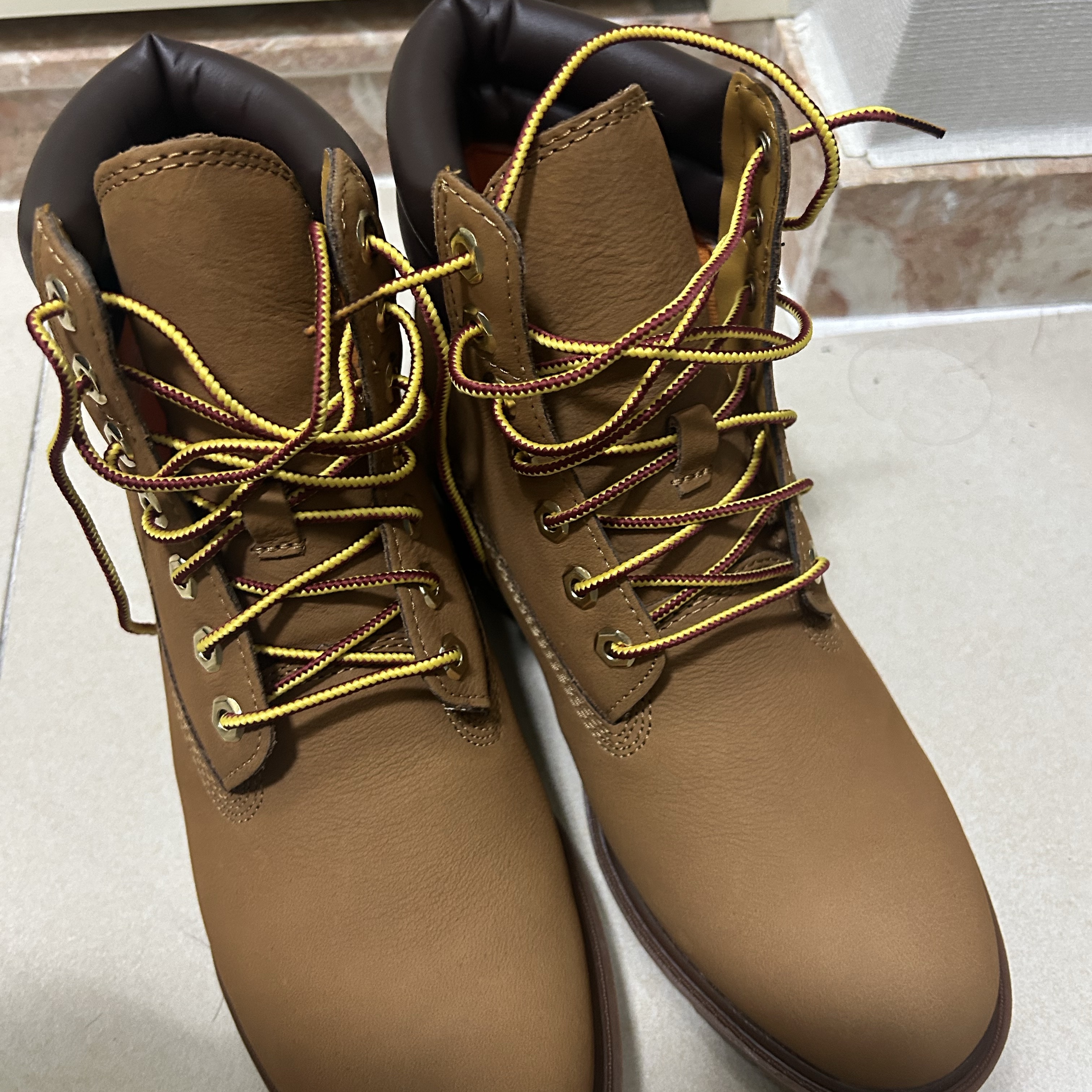 Timberland 6 Inch Laceup Basic Boots Wheat Brown - Wide 착용 스타일