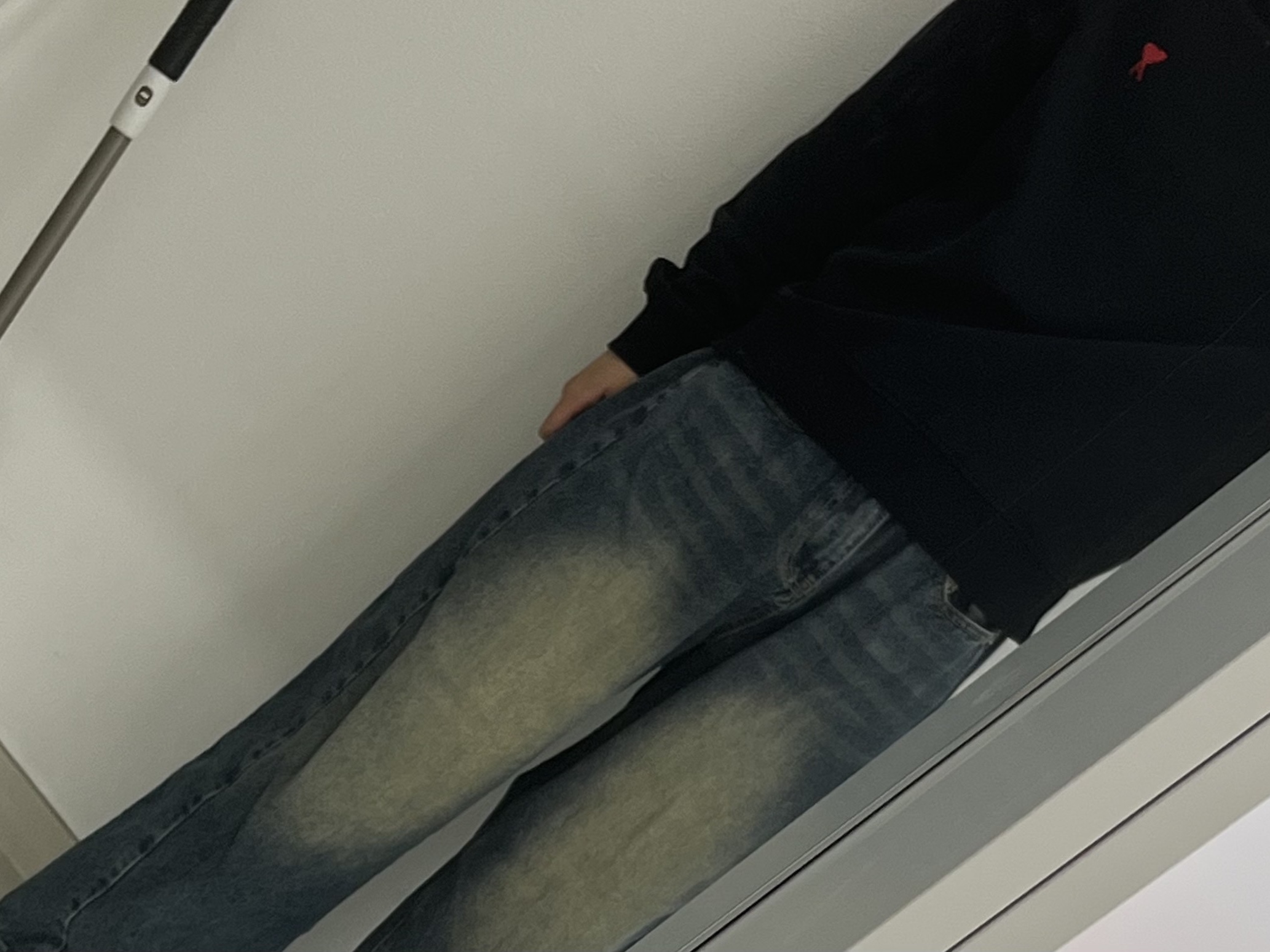 AMI de Coeur Sweatshirt Black 착용 스타일