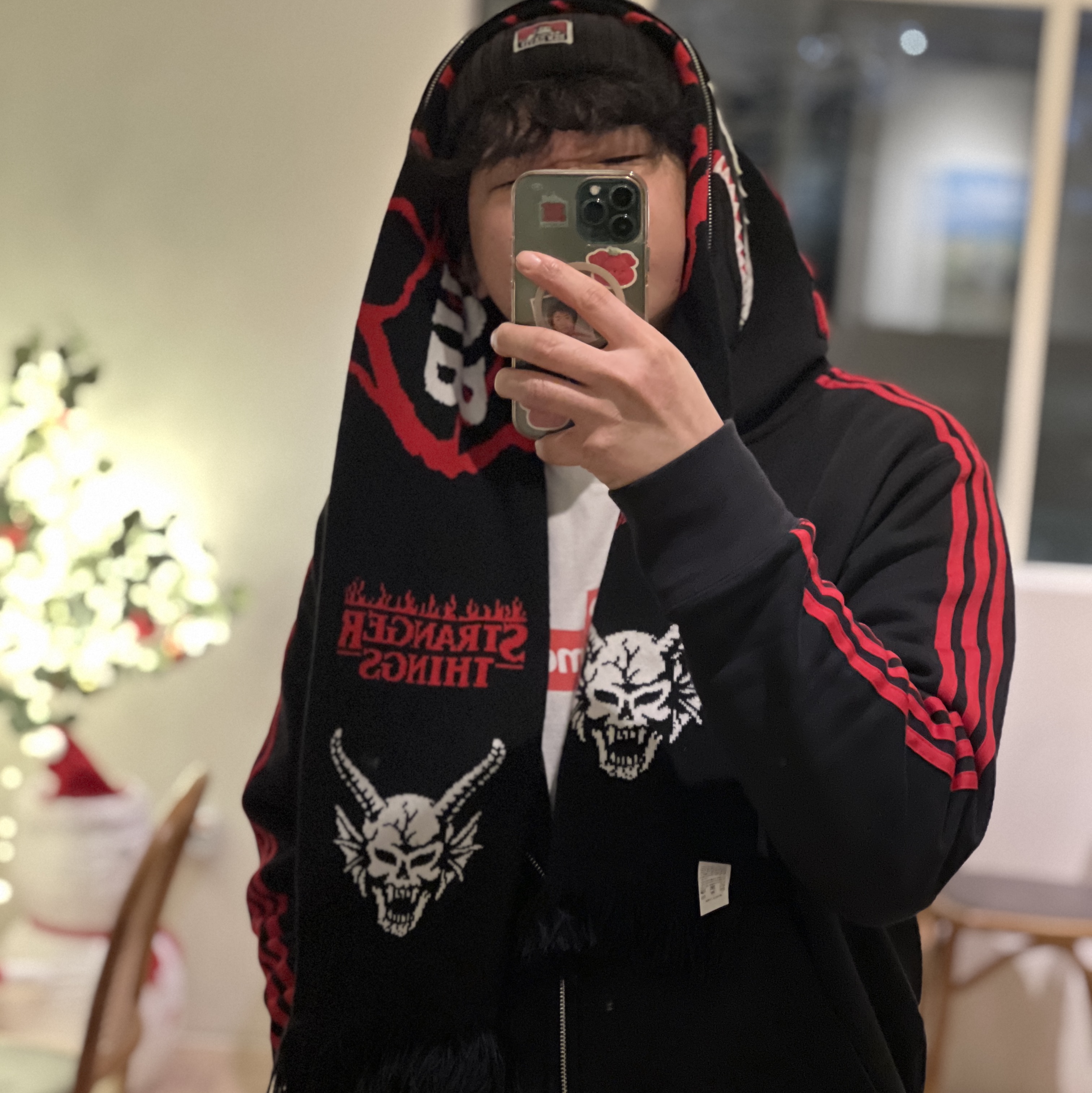 Adidas x BAPE Ultimate Shark Hoodie Black - KR Sizing, Supreme Cross Box Logo T-Shirt White - 20FW 착용 스타일 - 2