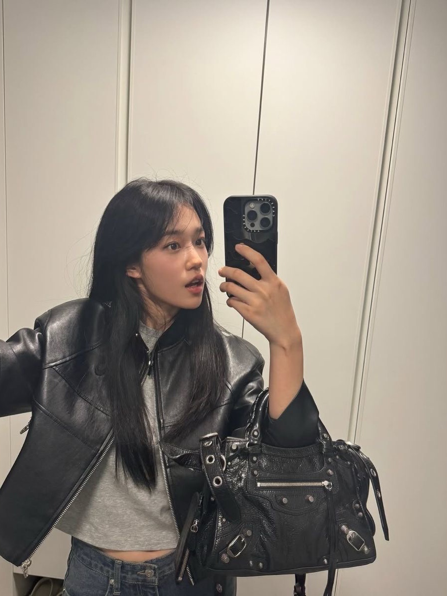 Balenciaga Le City Small Bag Black, Balenciaga Le City Medium Bag Black Silver 착용 스타일