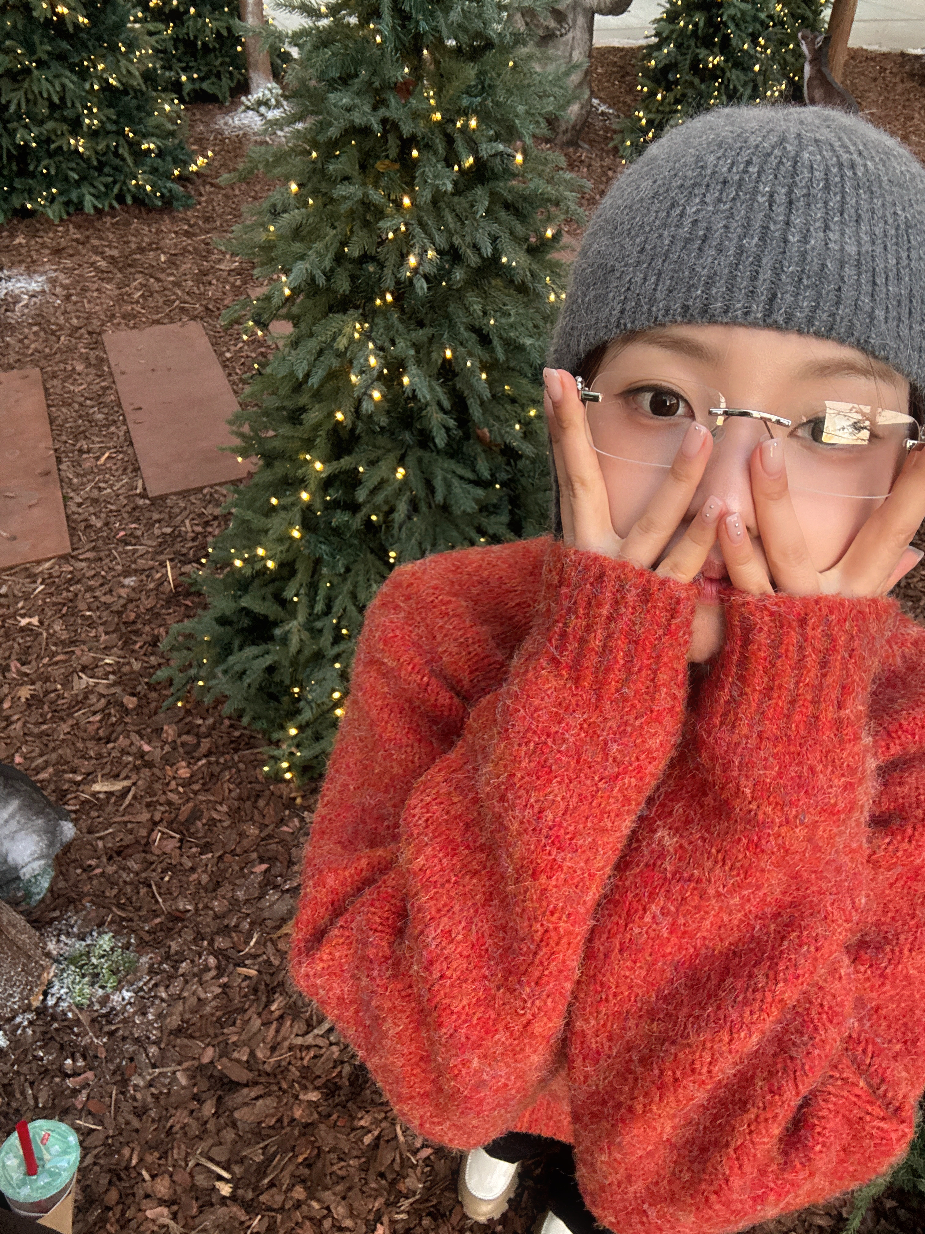 Knitted Boucle Reglan Crop Round Knit Orange 착용 스타일