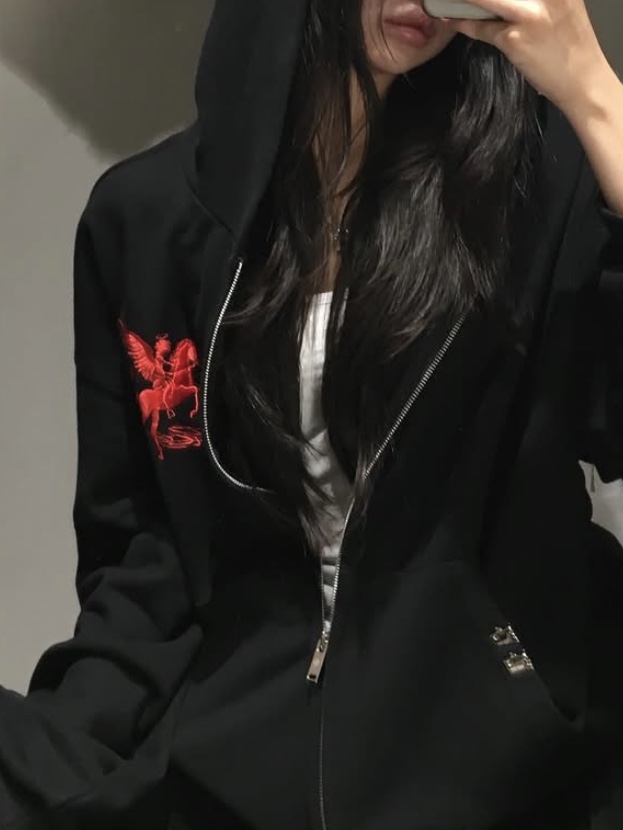 PACOSPLY Falling Angel Zip Up Hoodie Black 착용 스타일