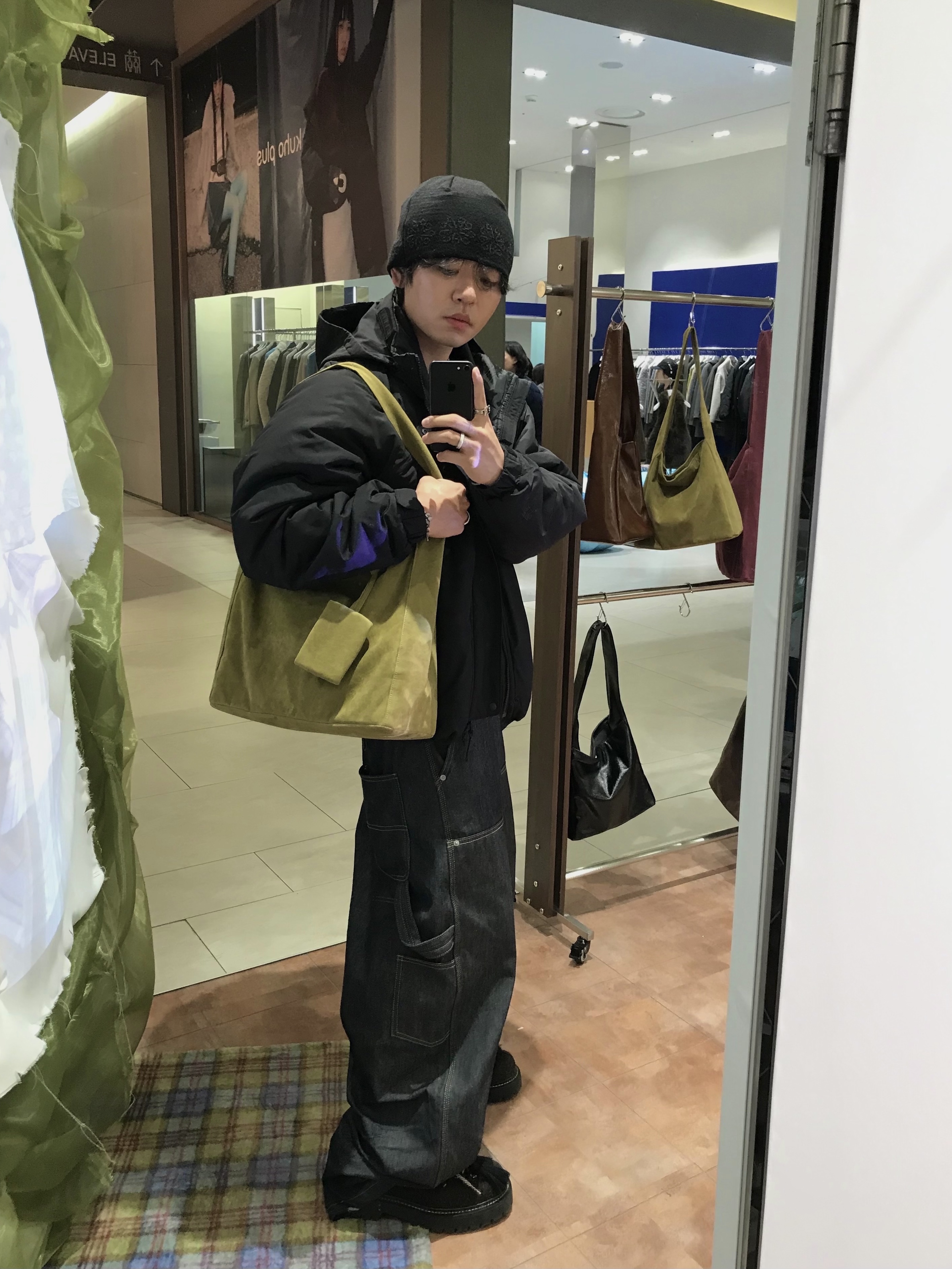 Polyteru Old School Track Parka Black, Stussy Metal S Tip Belt Desert 착용 스타일 - 5