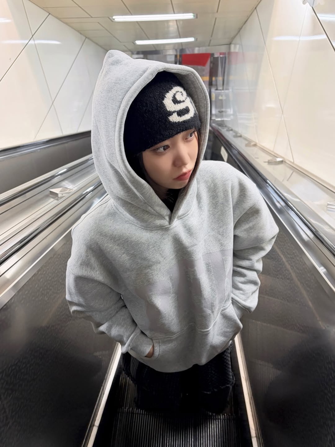 Permanent Archive Comfortable Per Hoodie Melange Gray, Stussy Swirl S Cuff Beanie Black 착용 스타일