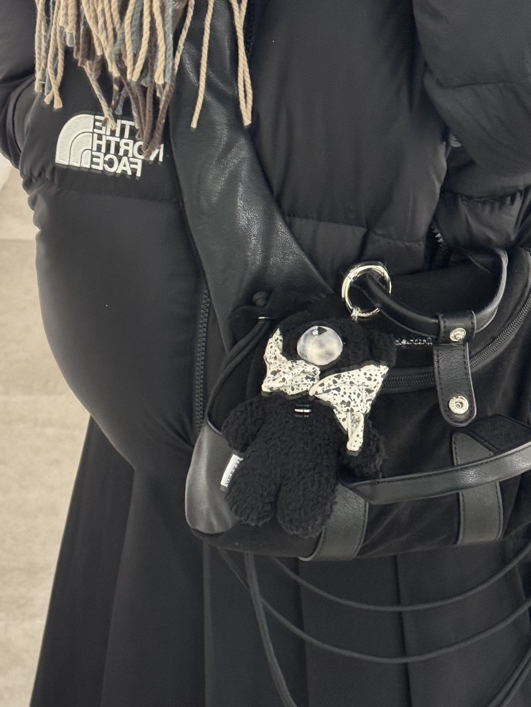 ALEXII Oreo Bear 착용 스타일
