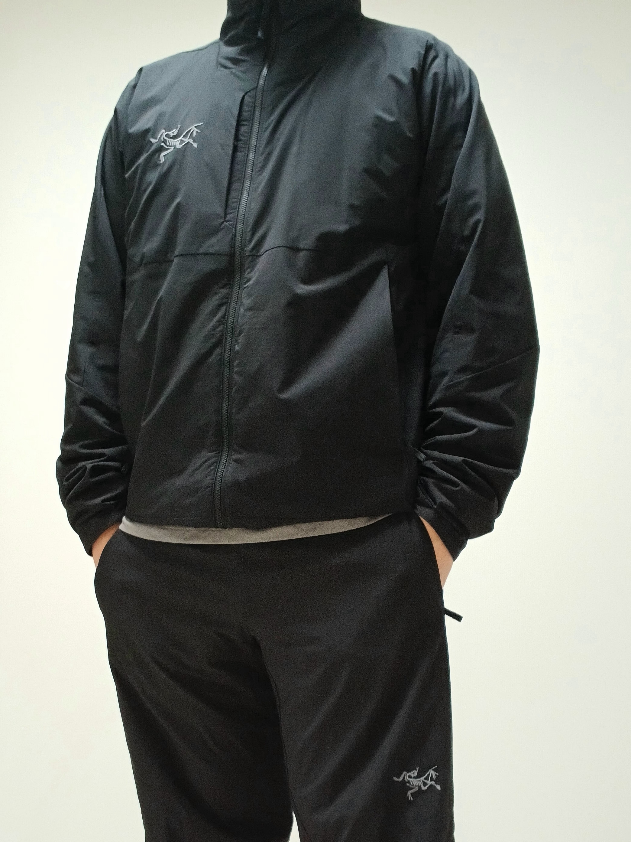 Arc'teryx Allium Insulated Jacket Black 착용 스타일 - 2