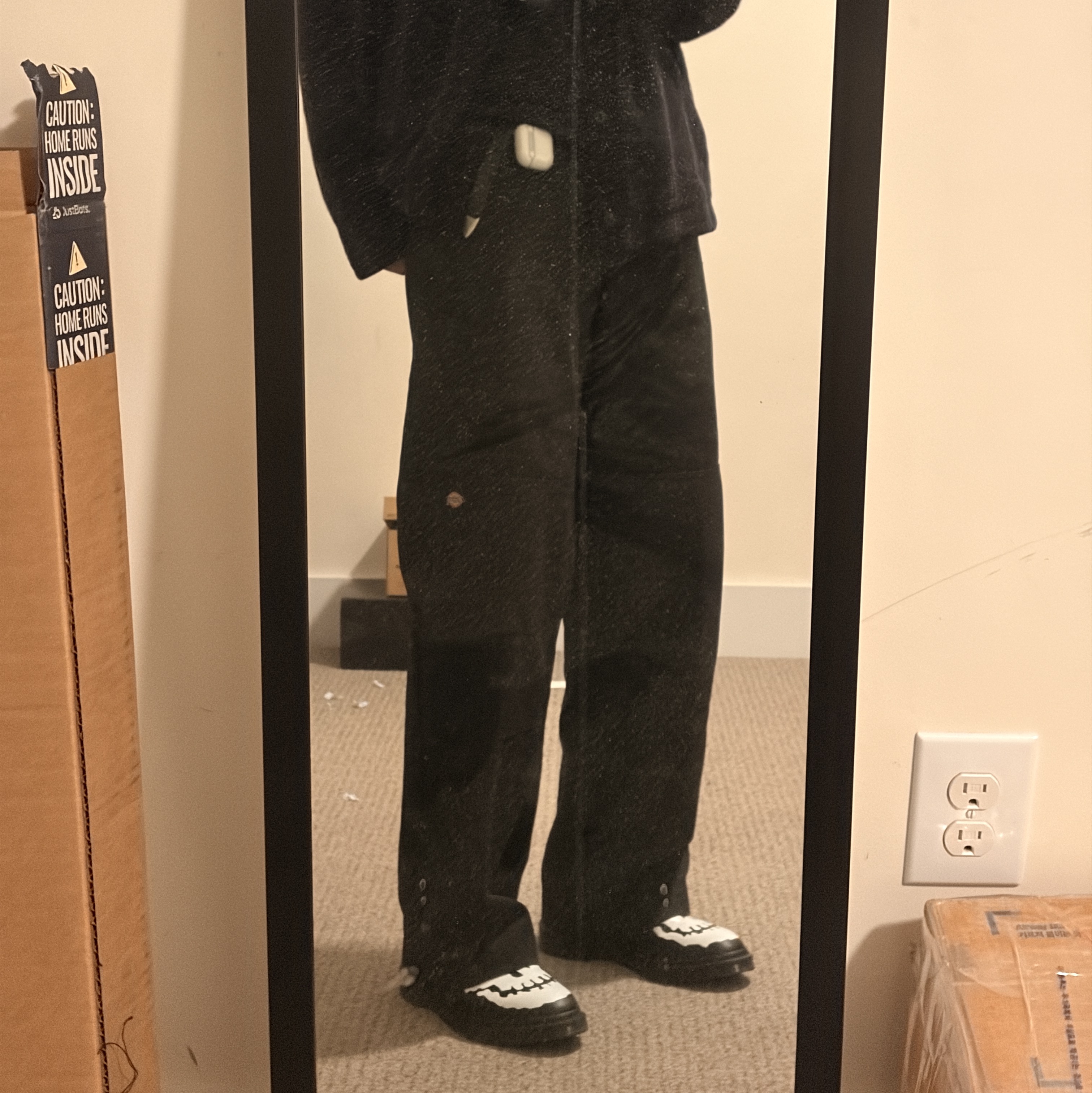 Dr. Martens x Supreme 1461 3-Eye Shoe Black - 25FW, Uniqlo x Needles Fleece Oversized Cardigan Black - KR 착용 스타일 - 3