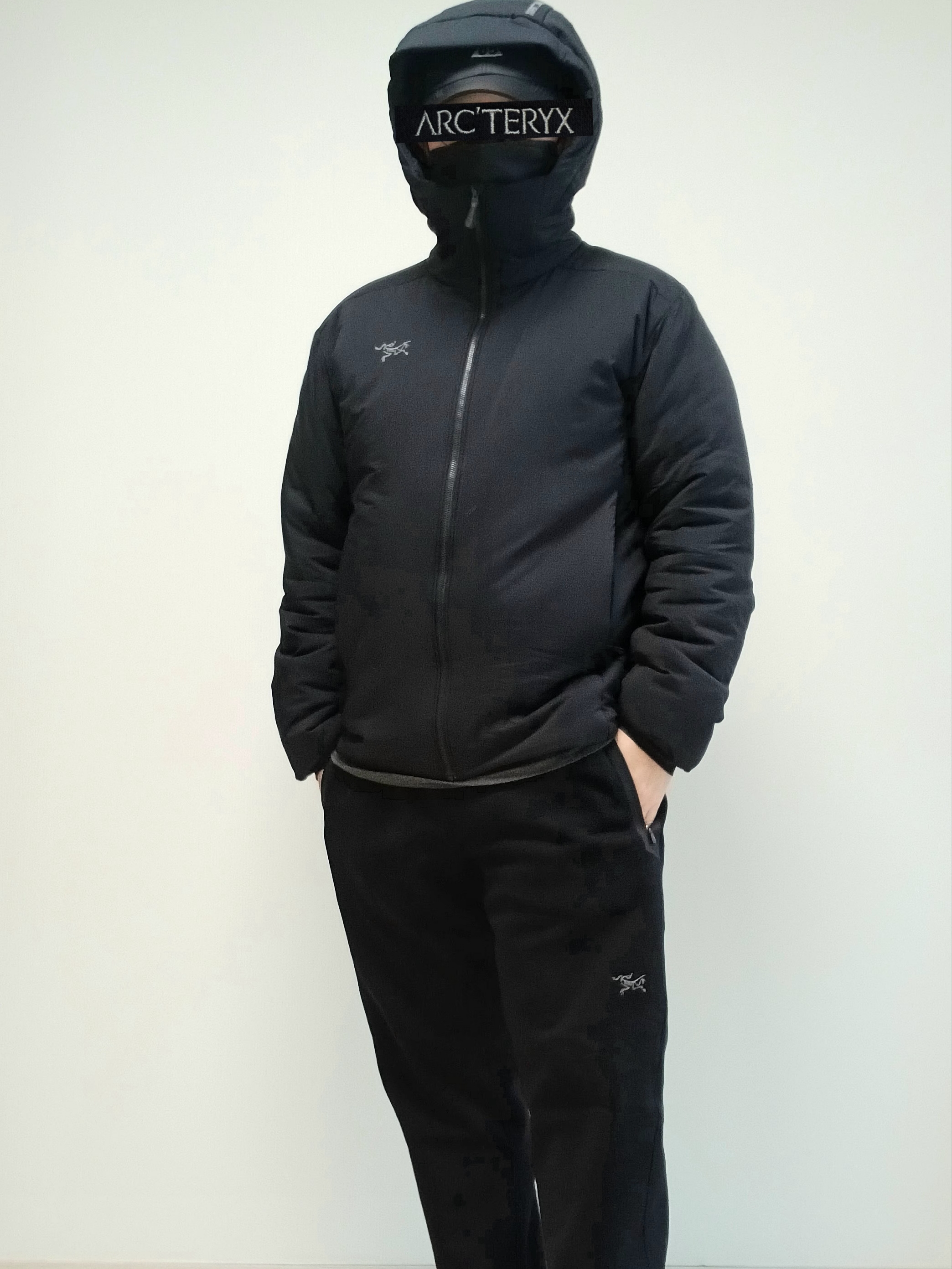 Arc'teryx Atom Heavyweight Hoody Black, Arc'teryx Kyanite Pants Black 착용 스타일 - 7