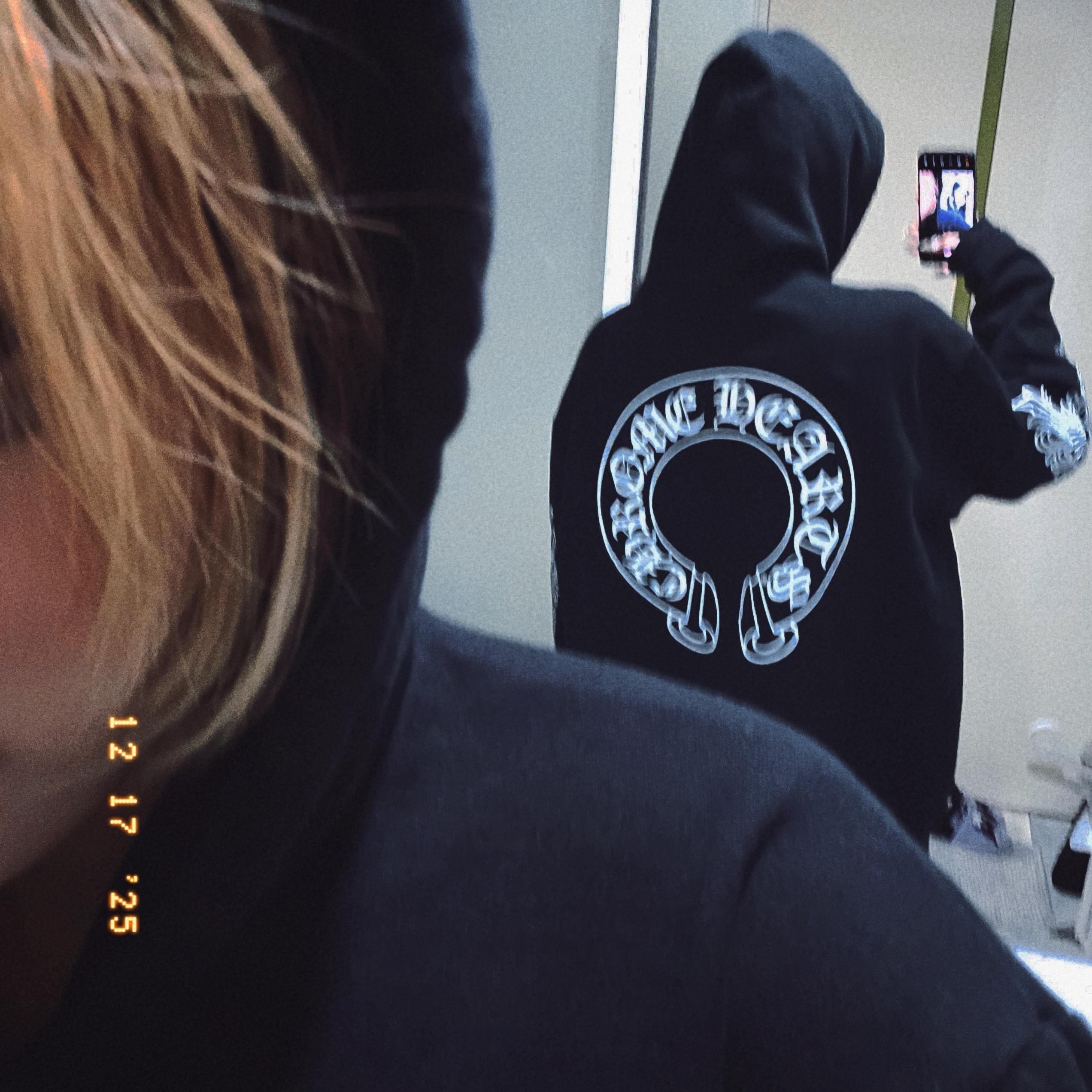 Chrome Hearts Horseshoe Floral Hoodie Black 착용 스타일