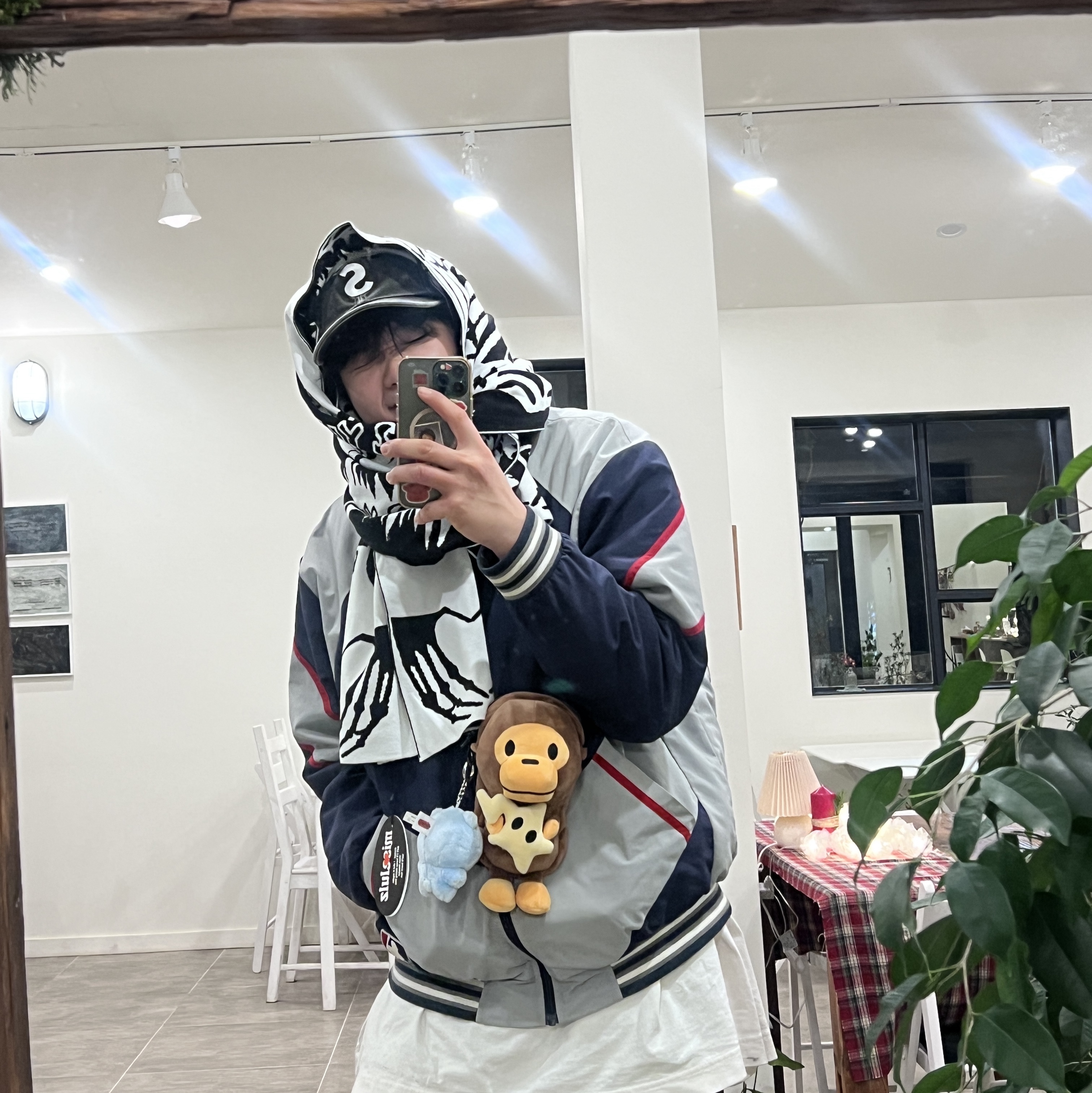Supreme Pigment Canvas S Logo 6-Panel Black - 23SS, BAPE Baby Milo Mobile Bag #1 Brown 착용 스타일 - 2