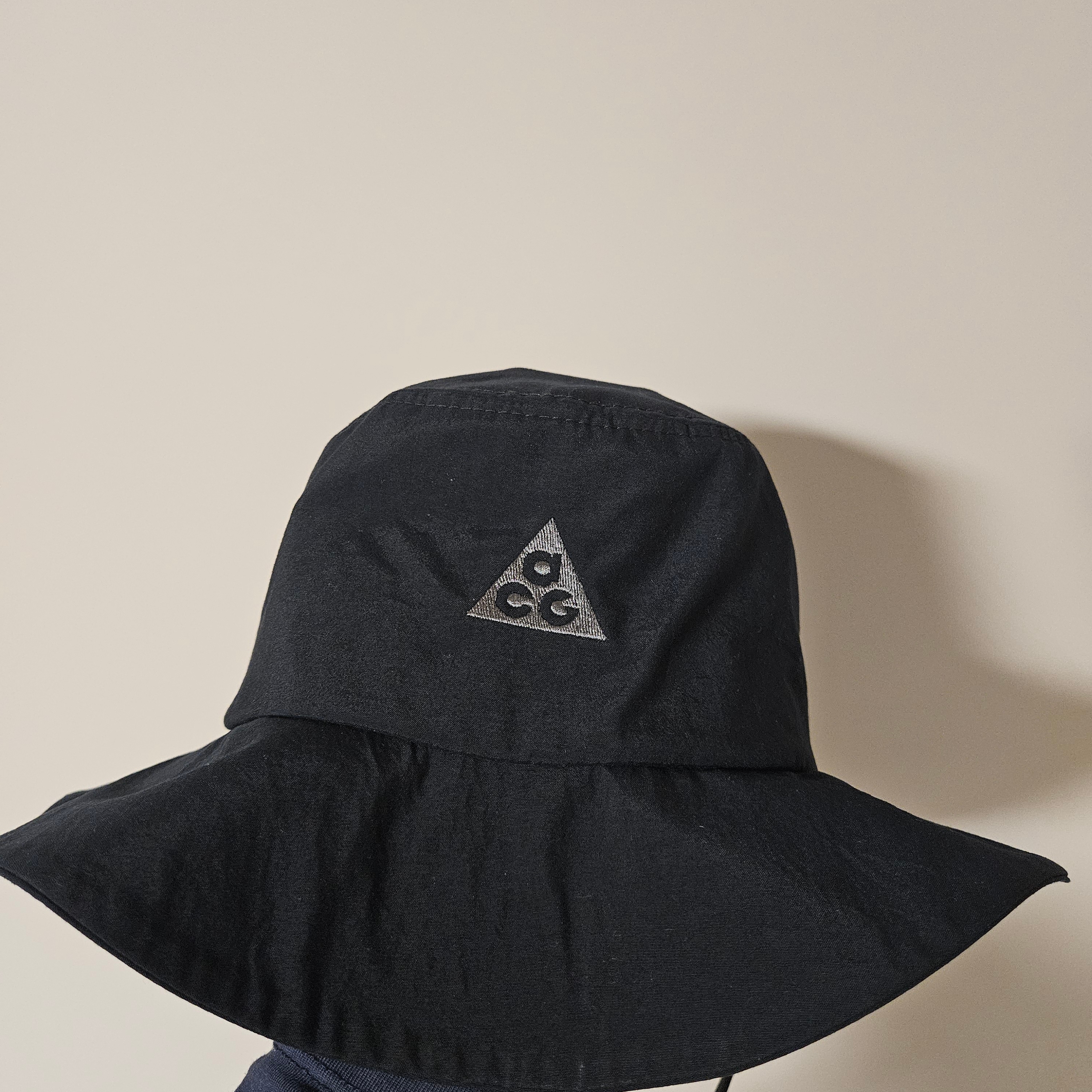Nike NRG ACG Bucket Black 착용 스타일