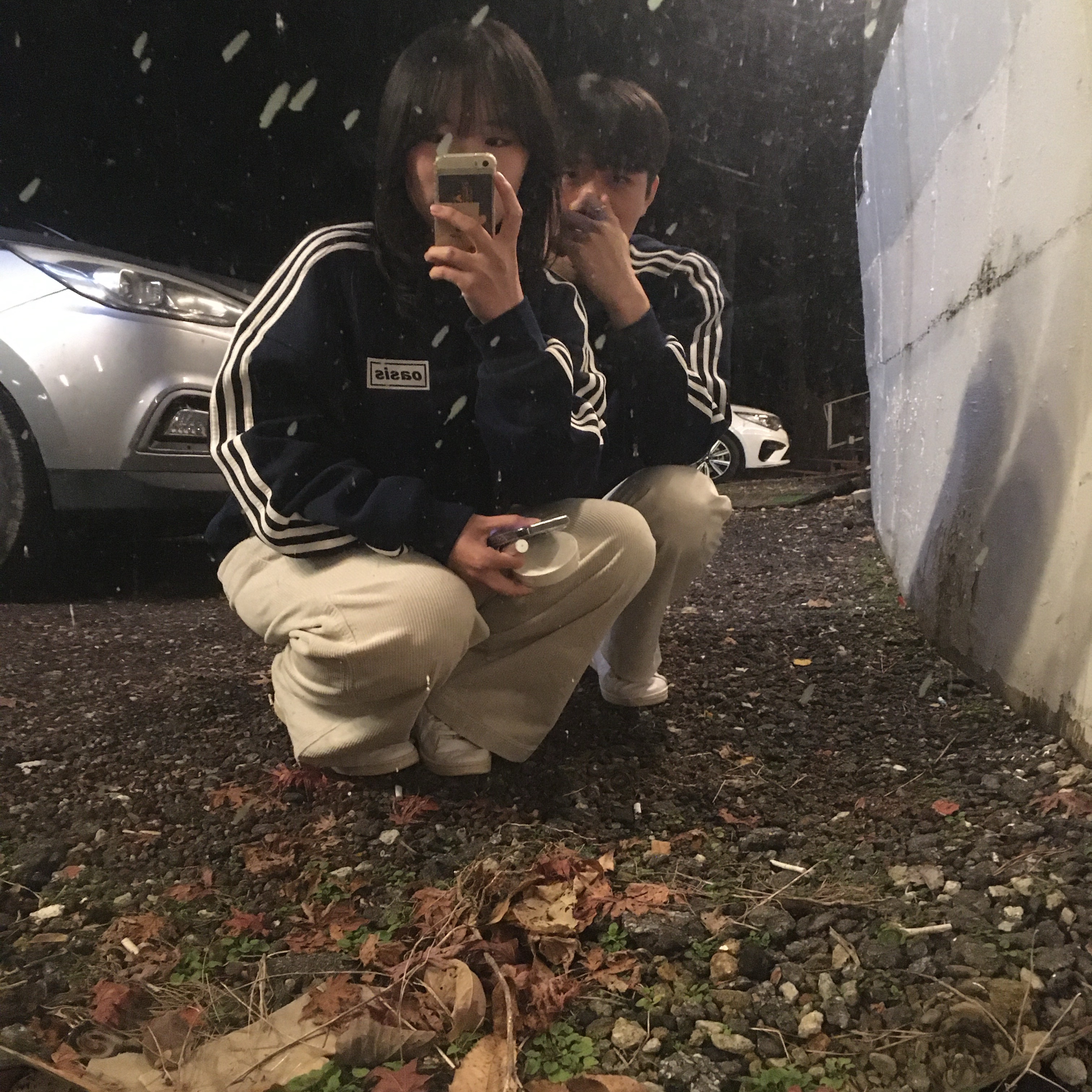 Adidas x Oasis Tour Oversized Crew Night Indigo - KR Sizing 착용 스타일 - 3