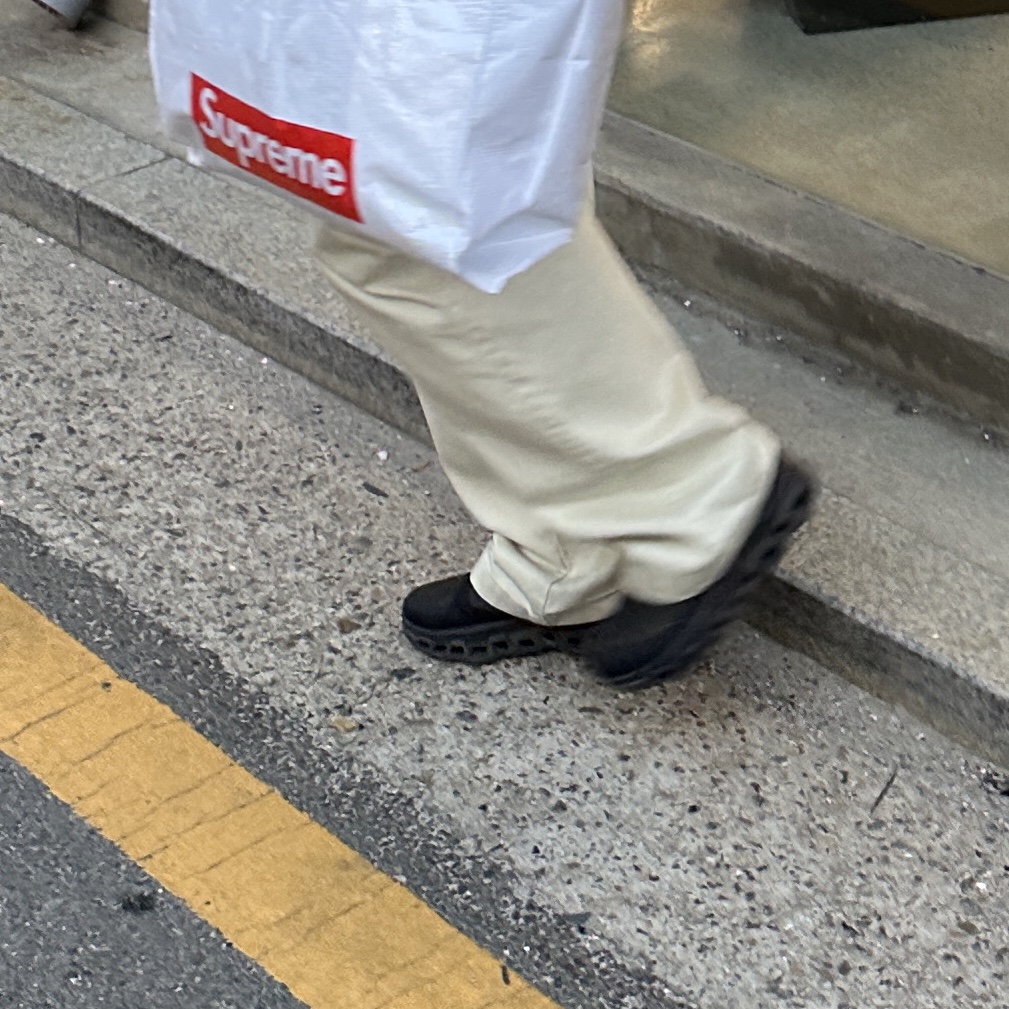 (W) On Running x Post Archive Faction (Paf) Cloudmonster 2 Thorn Brown 착용 스타일