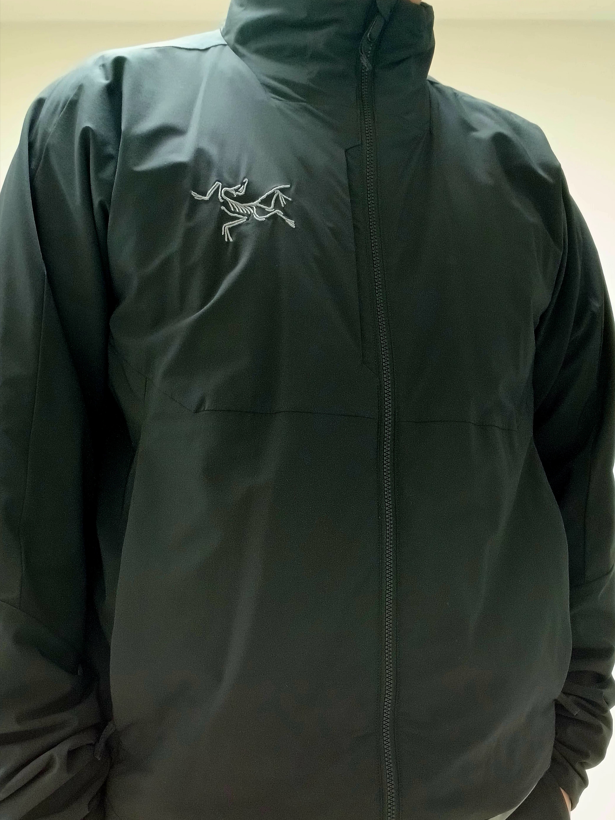 Arc'teryx Allium Insulated Jacket Black 착용 스타일 - 7