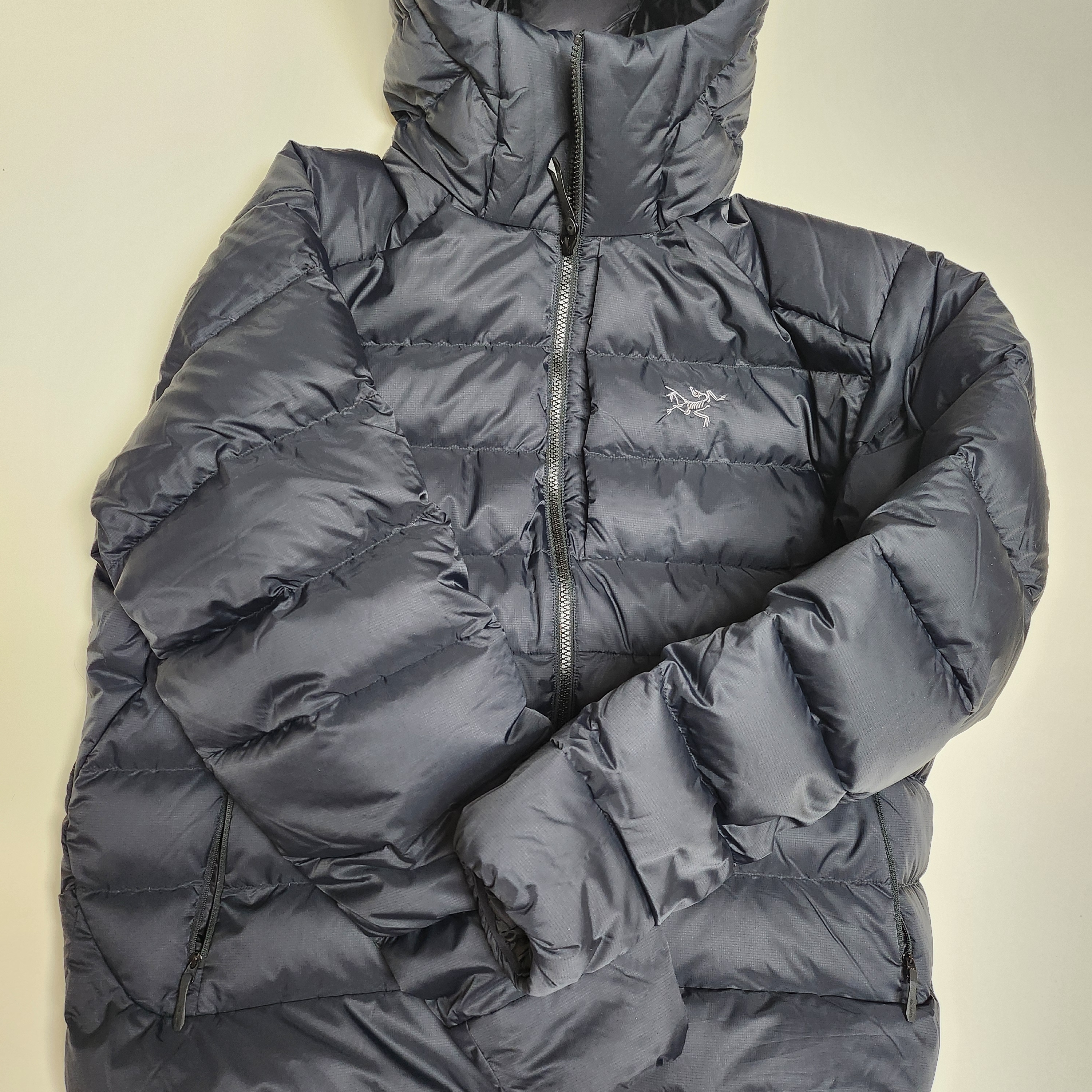 Arc'teryx Thorium Hoody Black 착용 스타일 - 1