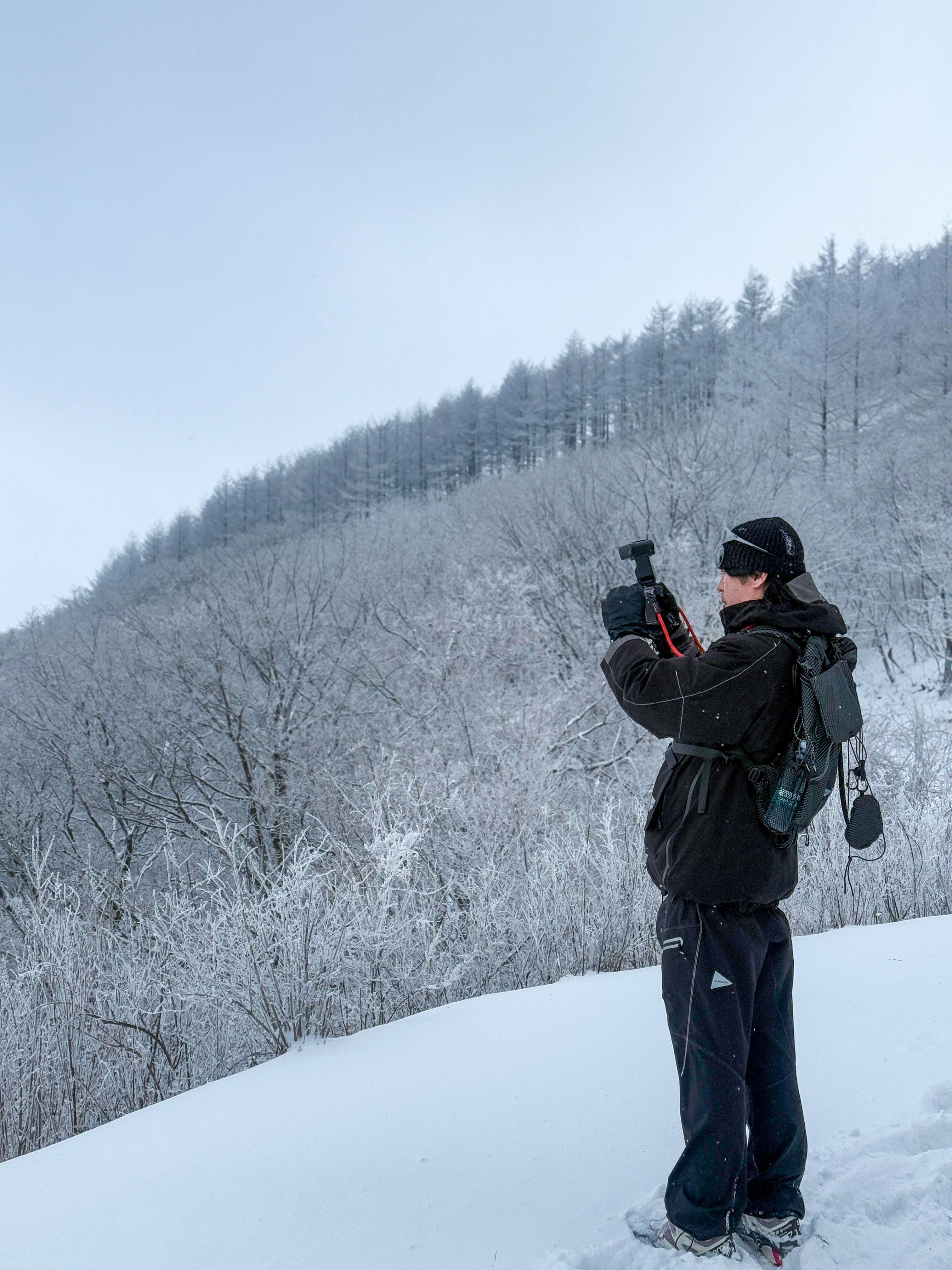 And Wander Pertex Shield Rain Jacket Black, C.P. Company Extra Fine Merino Wool Goggle Beanie Black - 24FW 착용 스타일 - 3