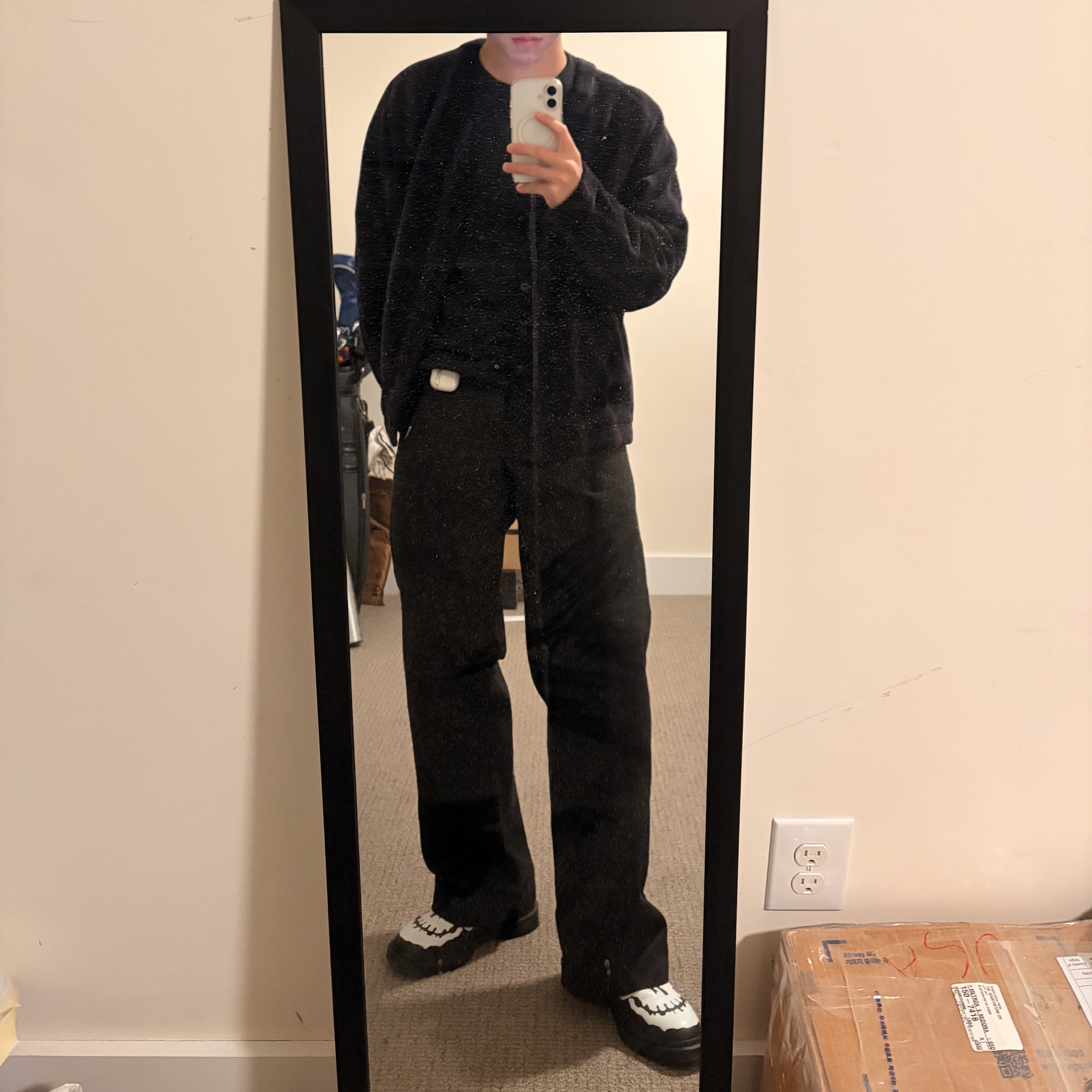 Dr. Martens x Supreme 1461 3-Eye Shoe Black - 25FW, Uniqlo x Needles Fleece Oversized Cardigan Black - KR 착용 스타일 - 2