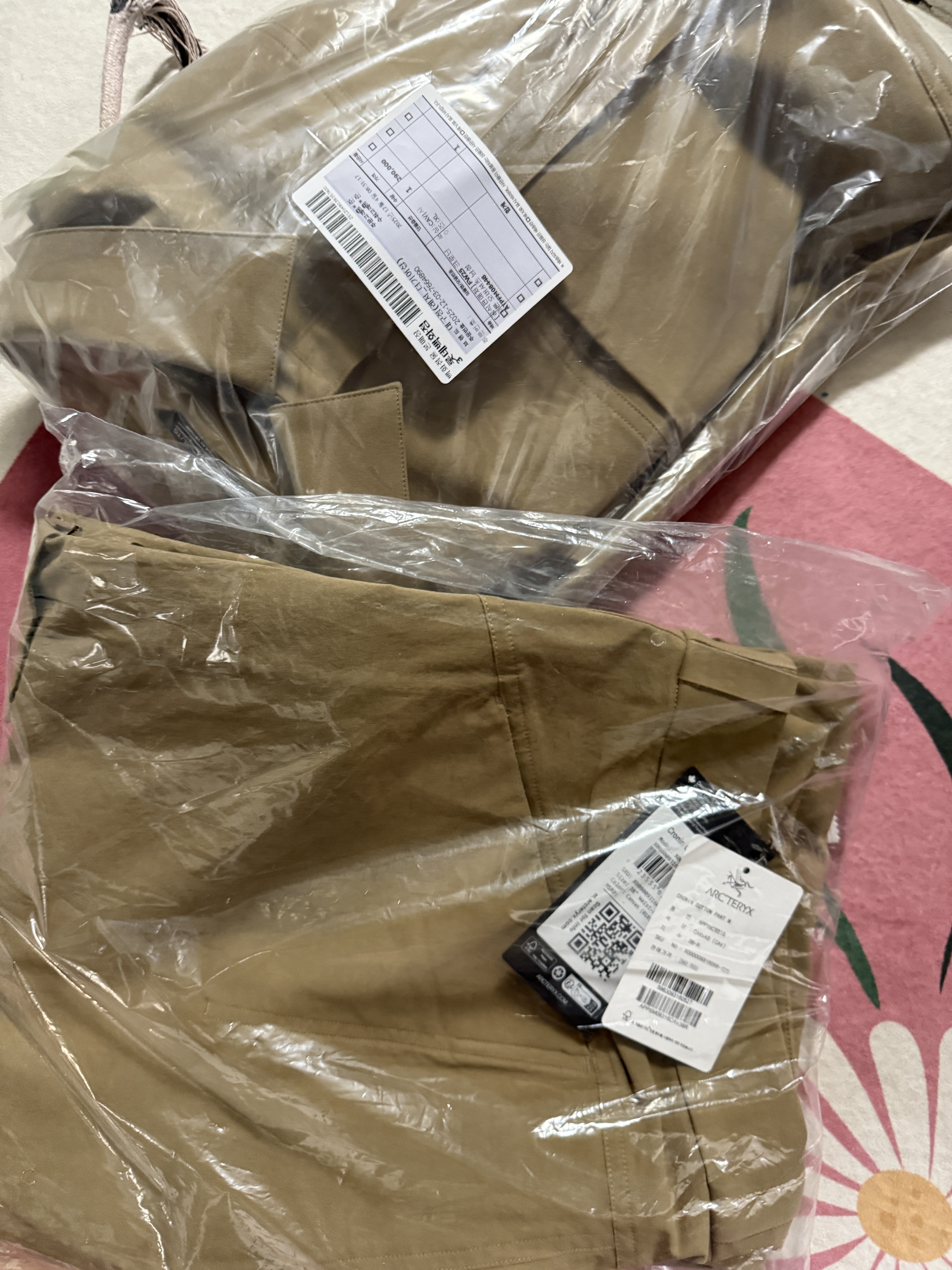 Arc'teryx Cronin Cotton Pants Canvas, Arc'teryx Cronin Cotton Overshirt Canvas 착용 스타일