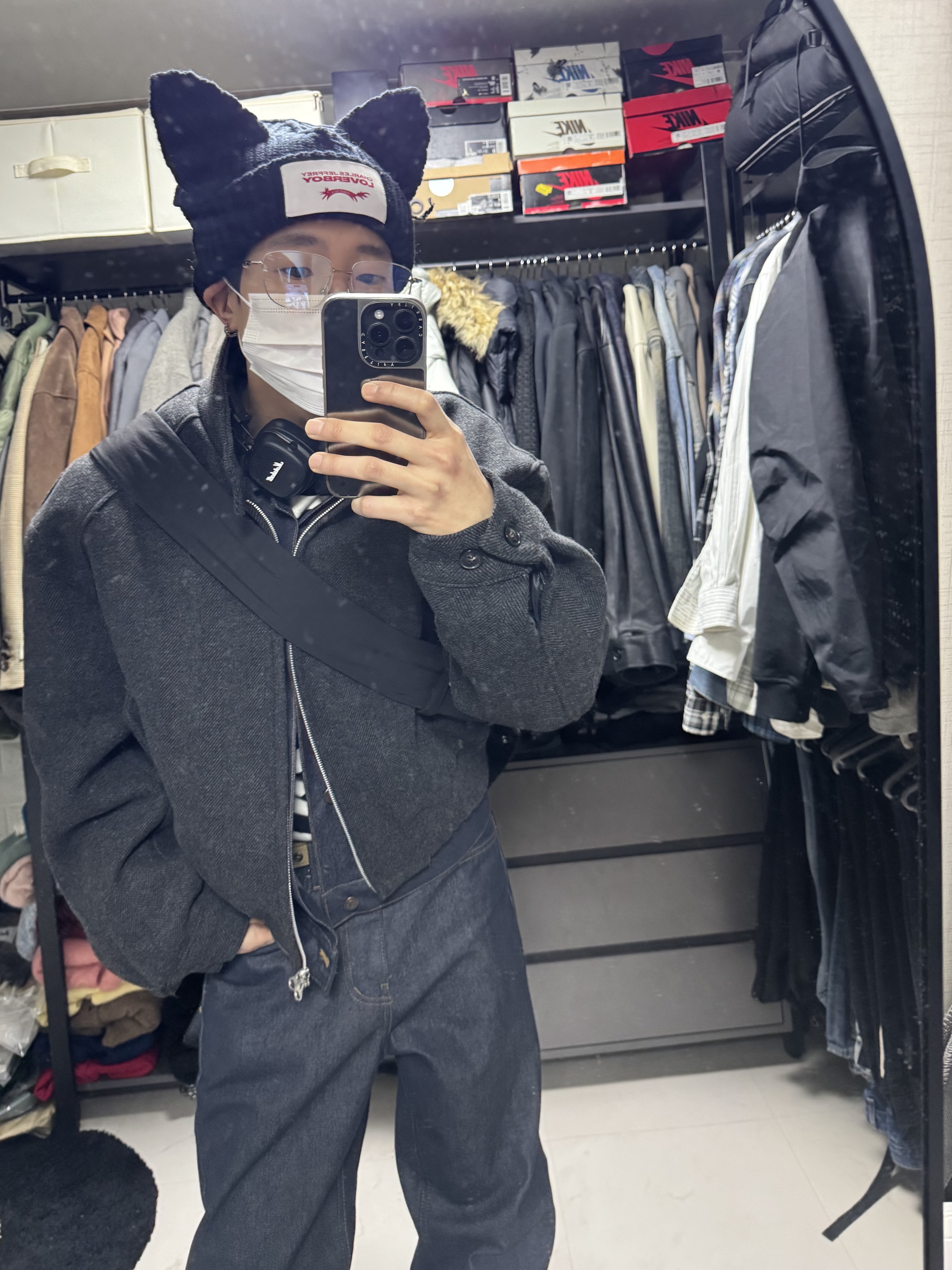 Charles Jeffrey Loverboy Chunky Ears Beanie Black, Marshall Major V Black (Korean Ver.) 착용 스타일 - 4