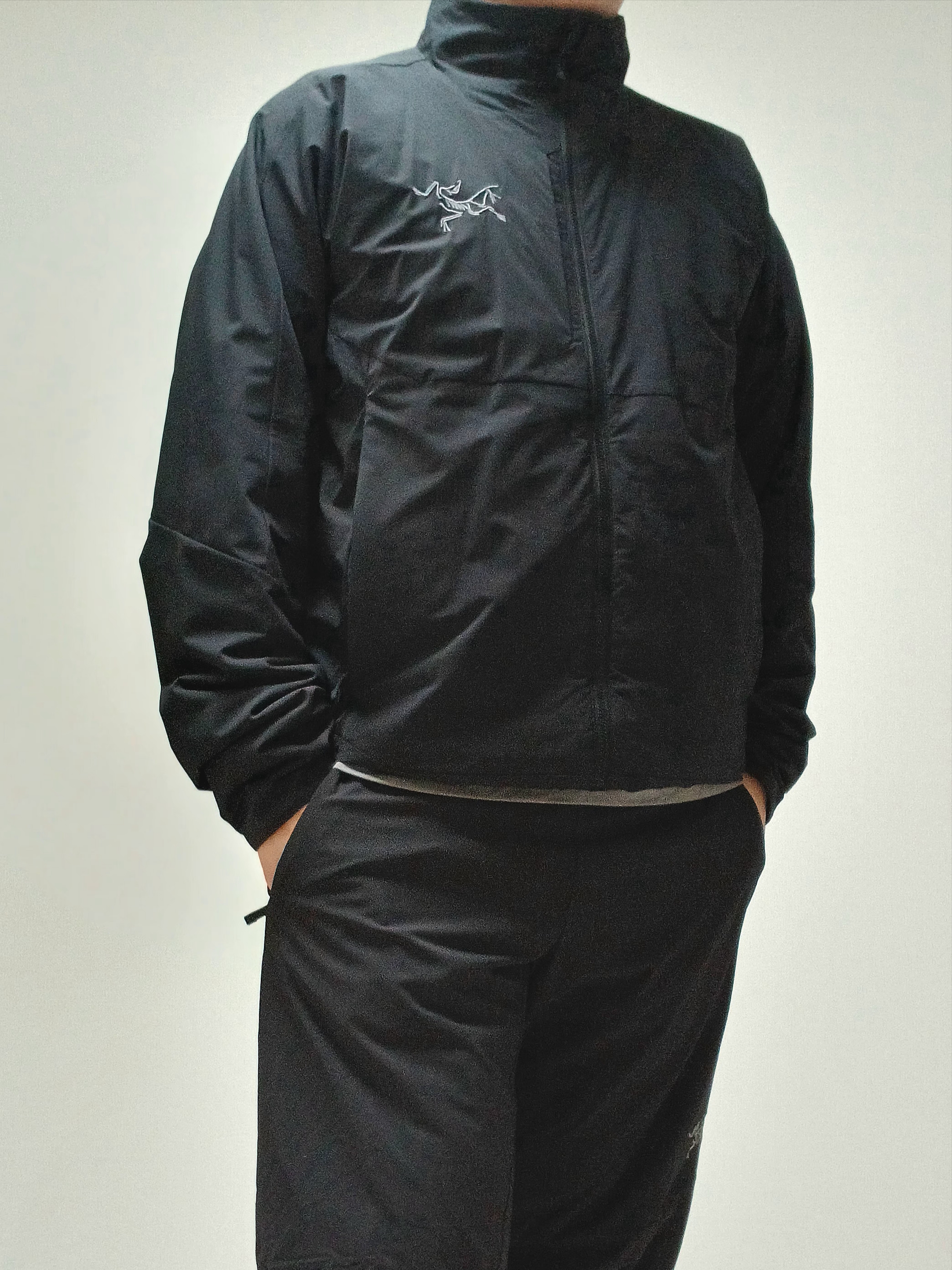 Arc'teryx Allium Insulated Jacket Black 착용 스타일 - 5