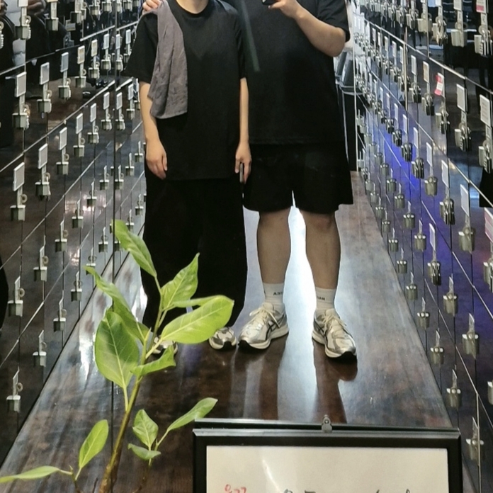 Asics Jog 100 S White Black - 2E Wide 착용 스타일