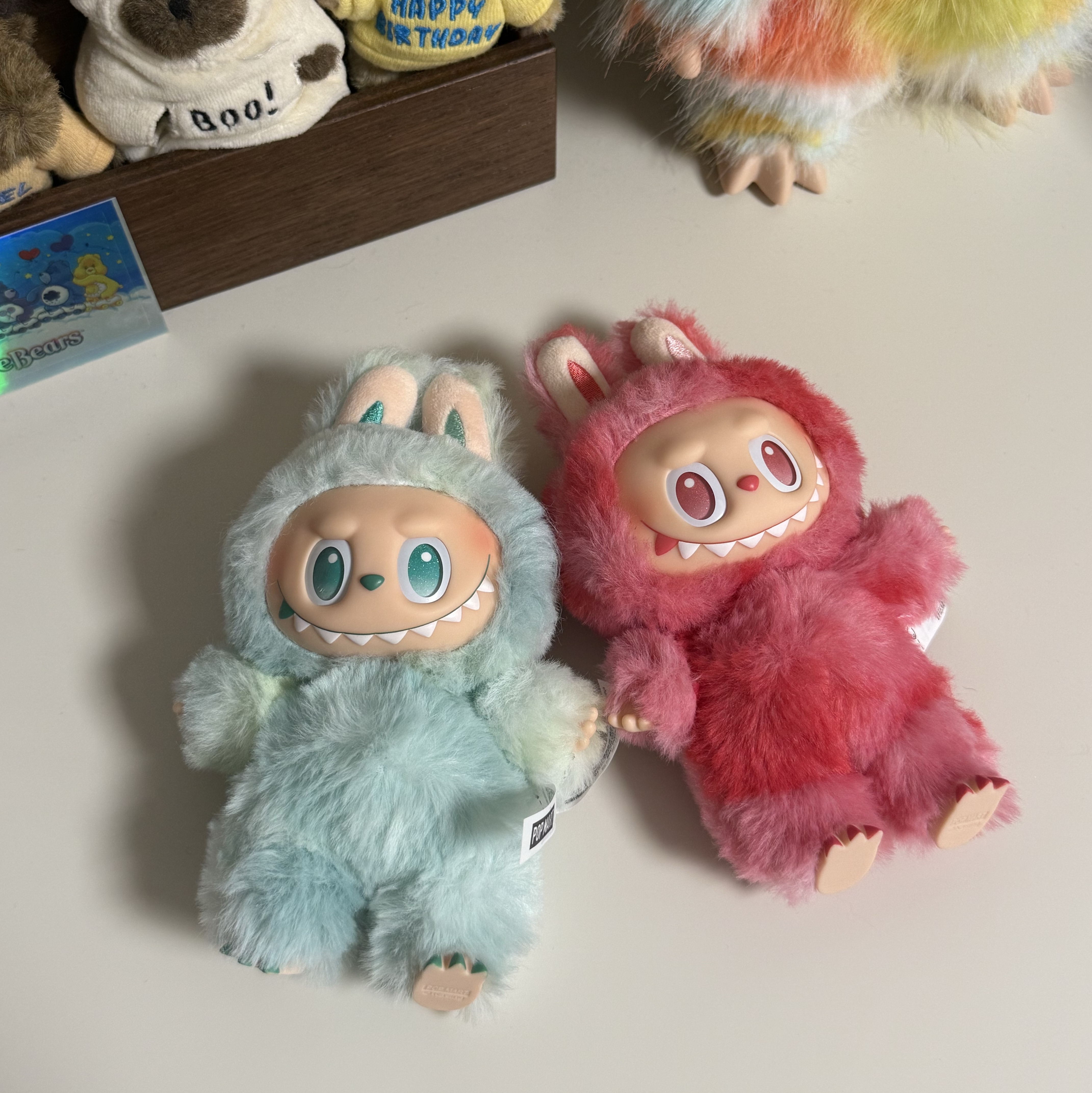 Pop Mart Labubu The Monsters Highlight Series Sealed Case (Bundle of 2/1 Blind Box) 착용 스타일
