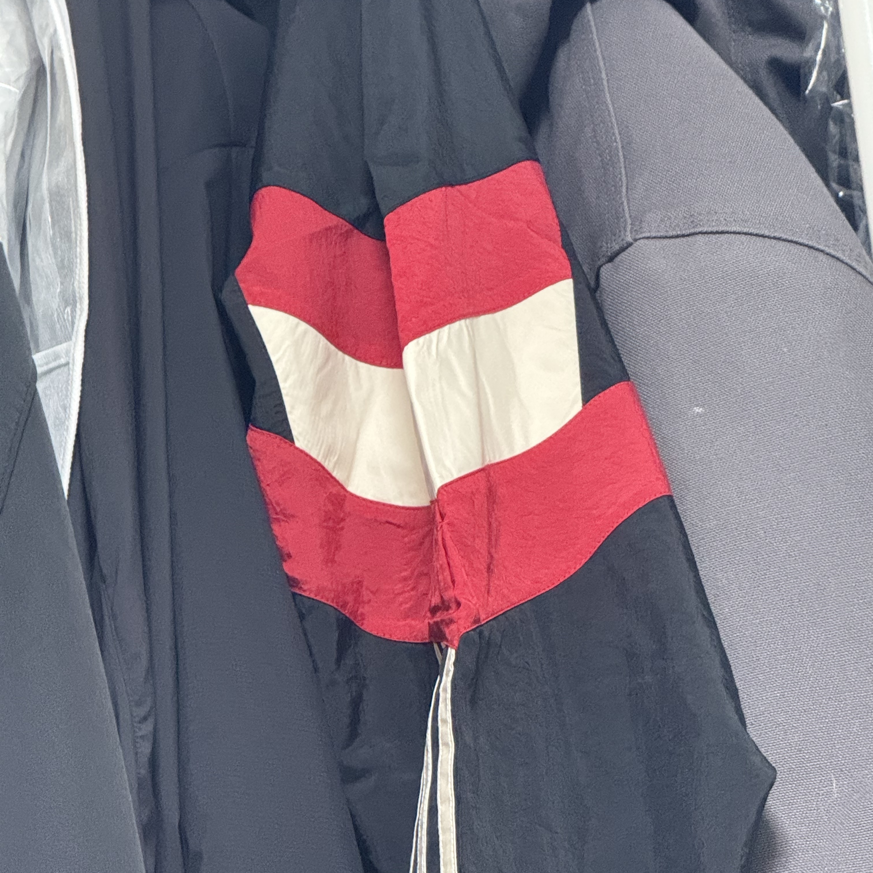 Adidas Manchester United Originals Track Top Black Red - KR Sizing 착용 스타일