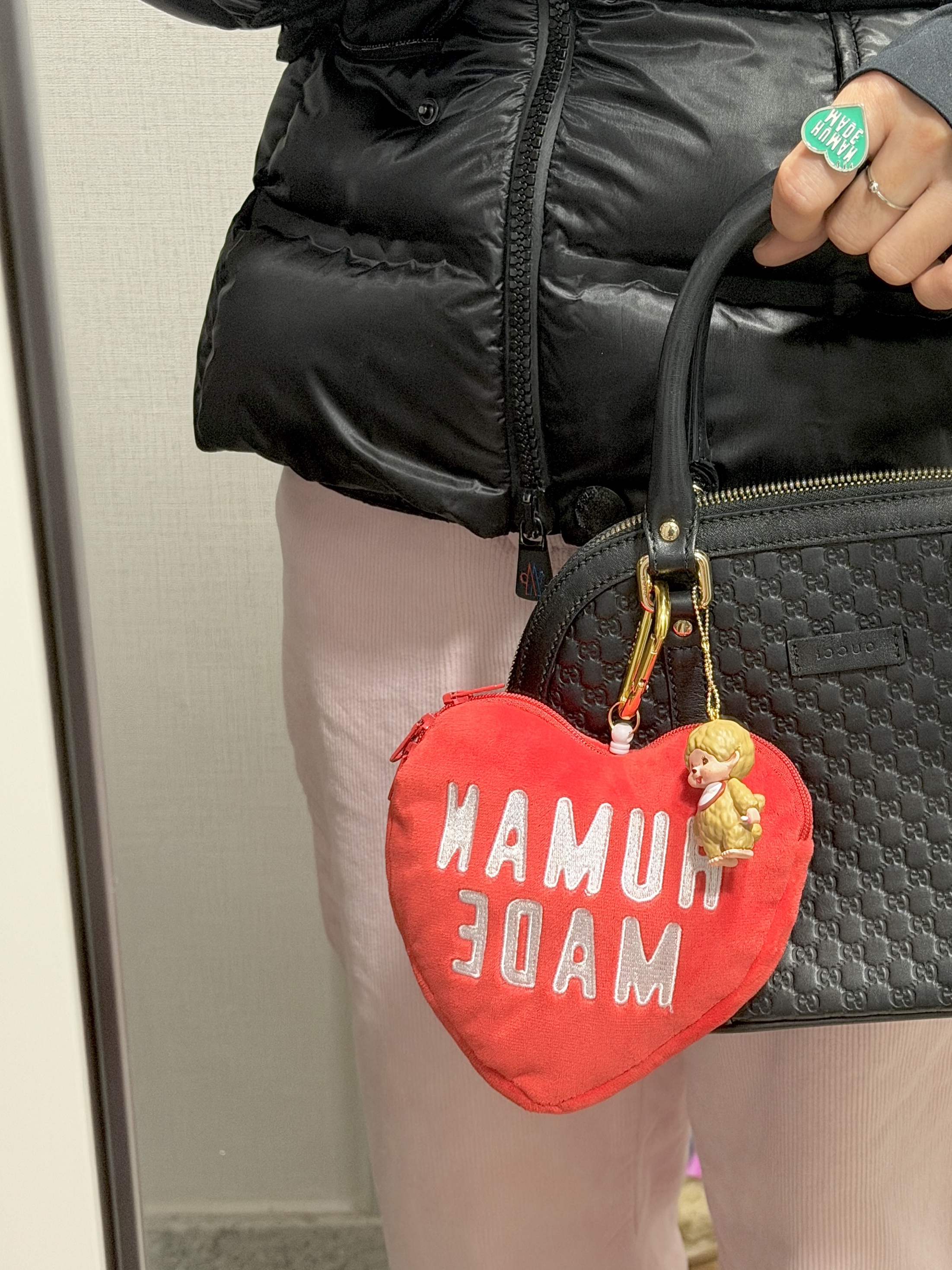 Human Made Heart Pass Case Red, Human Made Heart Ring Green 착용 스타일 - 1