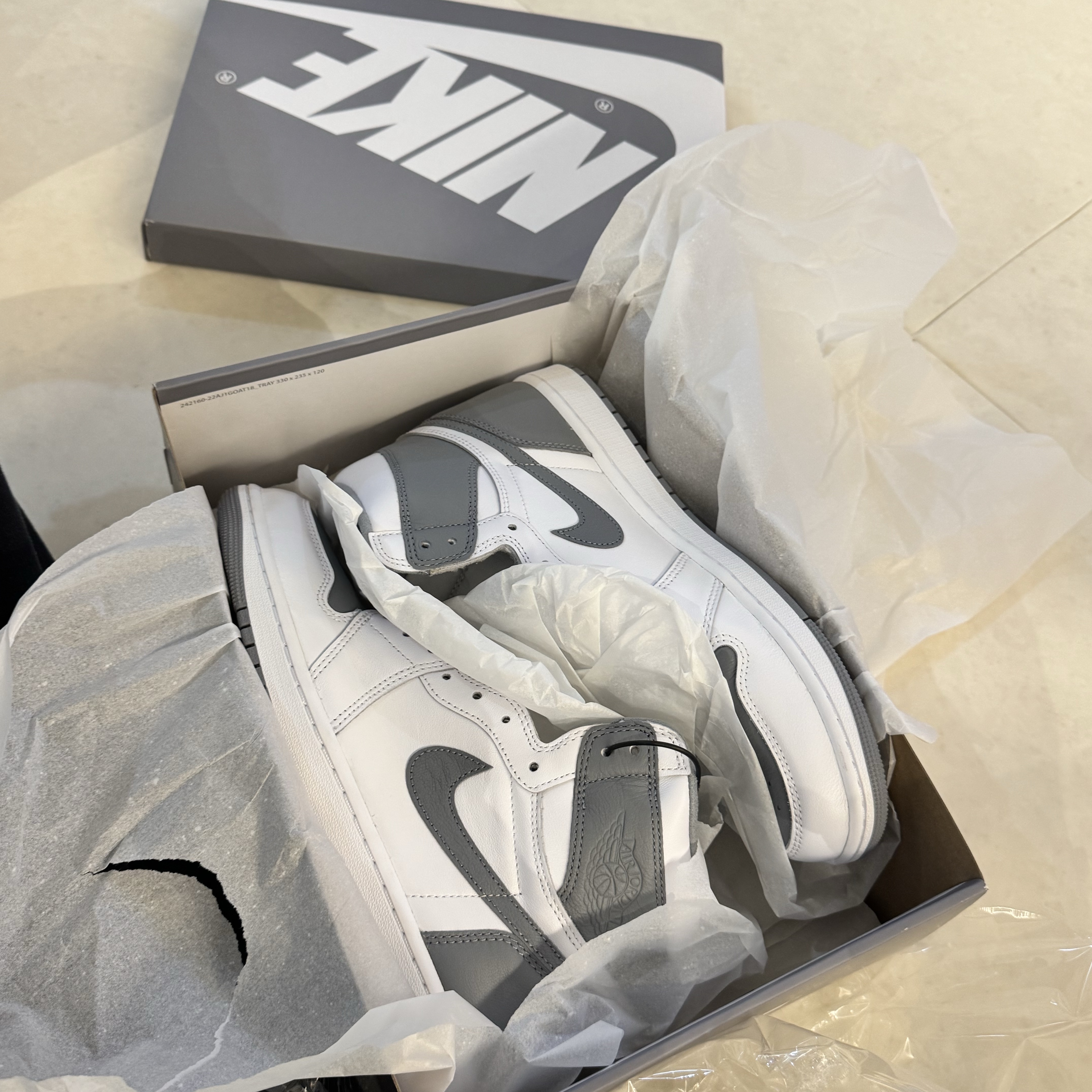 Jordan 1 Retro High OG Stealth 착용 스타일