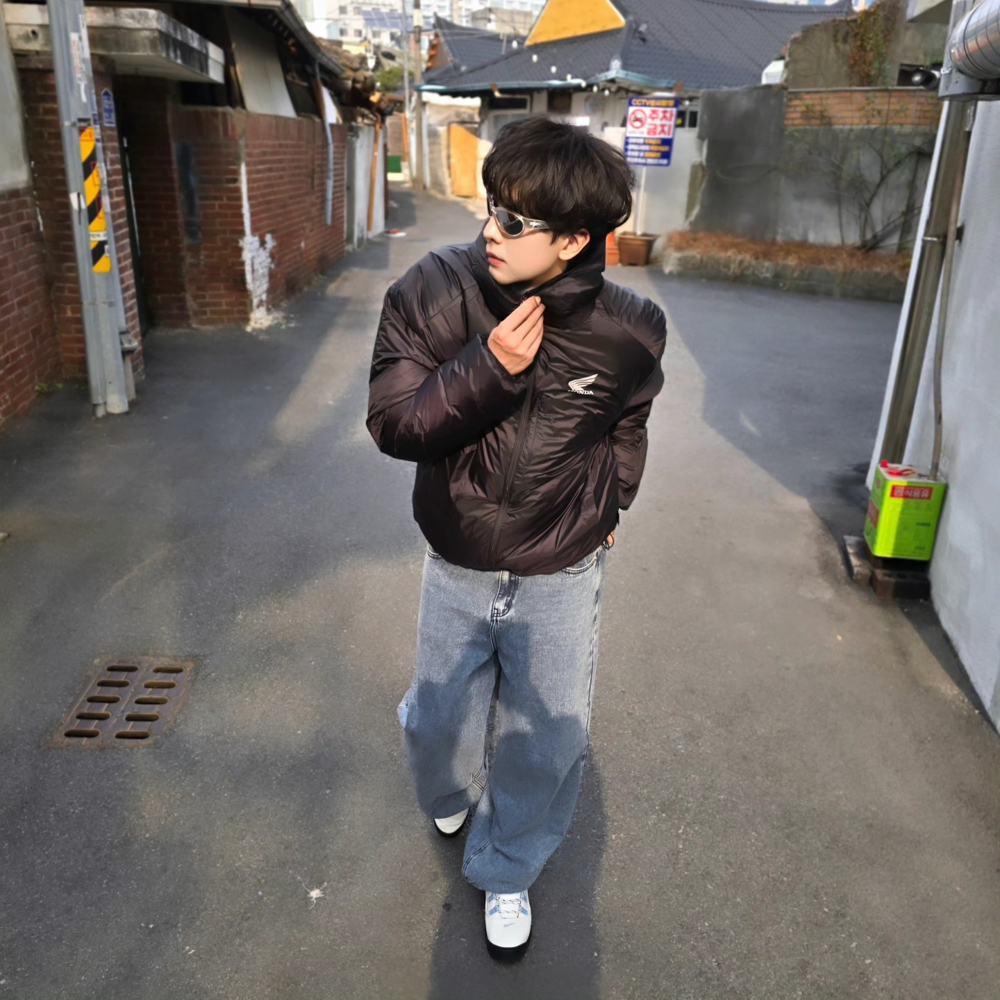 Honda H-Tech Non Quilting Hoodie Jacket Black, NOMANUAL Raw Vision Denim Pants White Blue 착용 스타일 - 1
