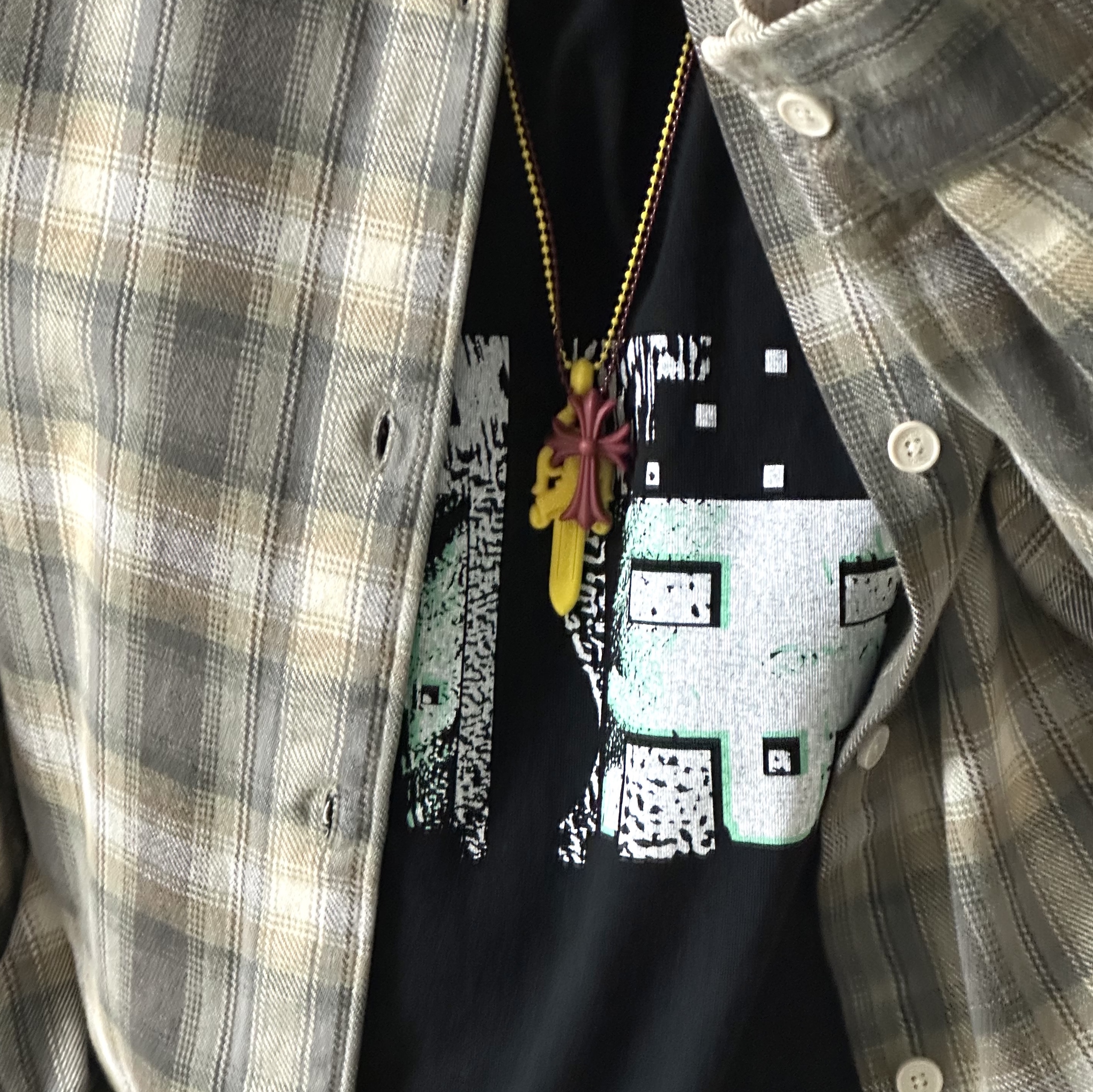 Chrome Hearts Silichrome CH Cross Pendant Dark Wine 2025, Chrome Hearts Silichrome Dagger Pendant Yellow 2023 ์ฐฉ์ฉ ์คํ์ผ - 2