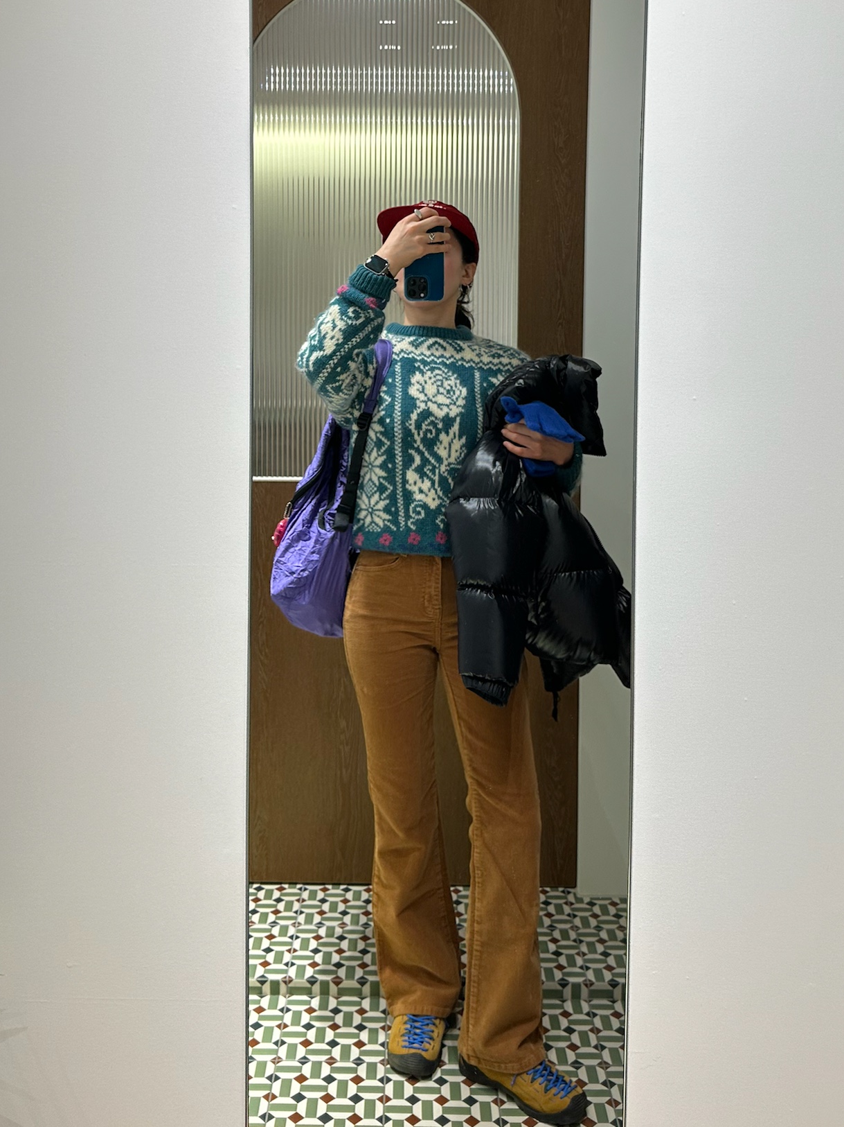 Keen Jasper Suede Sneakers Camel, Ticket to the Moon Mini Backpack Purple (15L) 착용 스타일 - 4