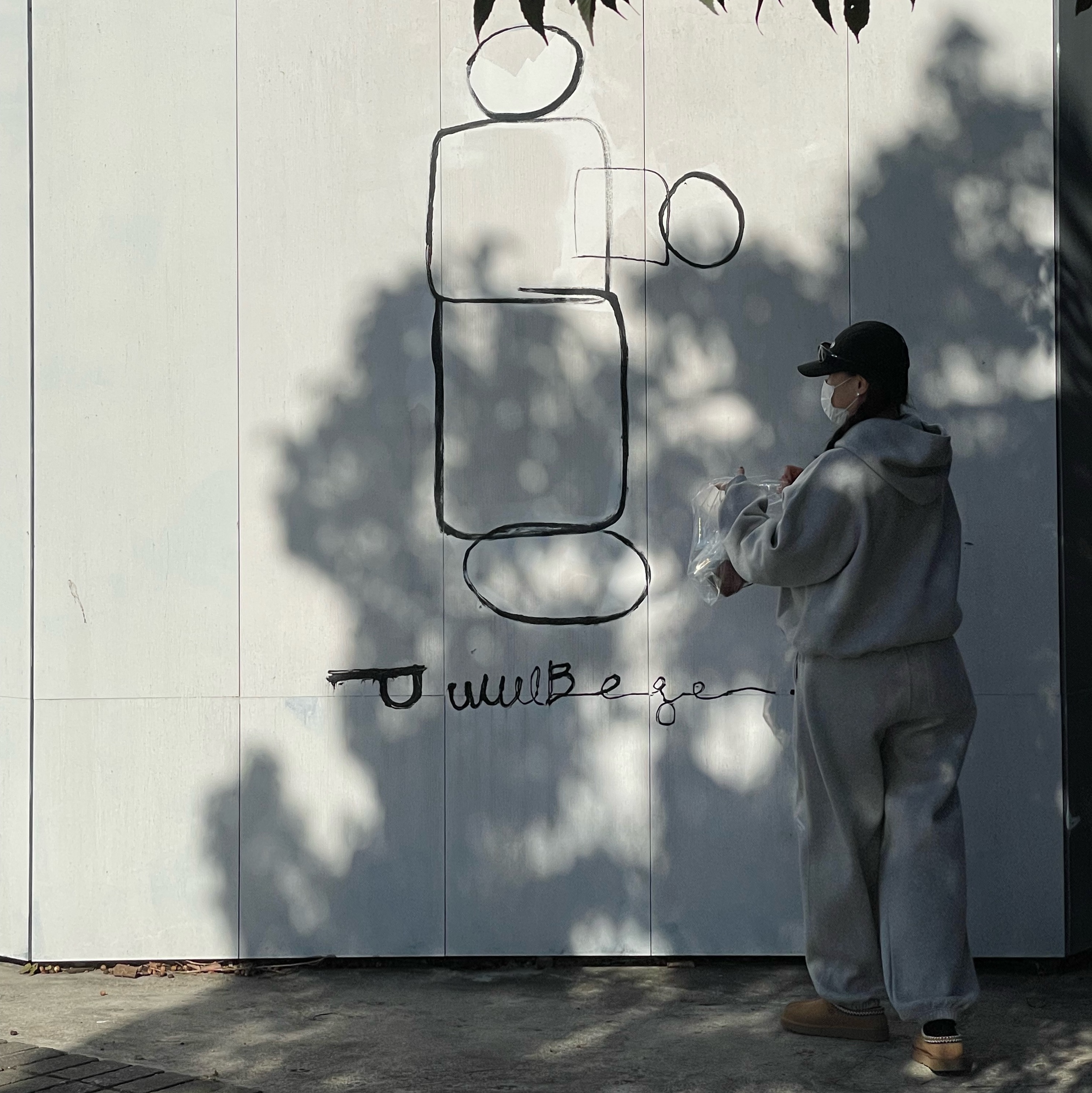 (W) UGG Tasman II Chestnut, Salomon Link Camp Cap Black 착용 스타일 - 3