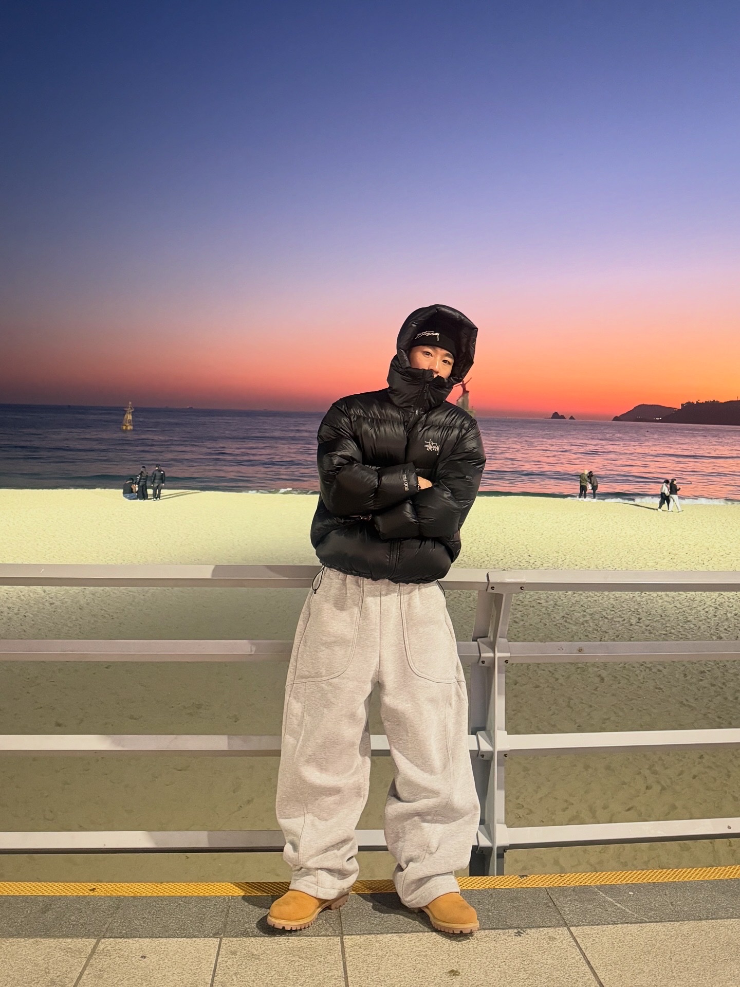 Timberland Premium 6 inch Waterproof Boot Wheat Nubuck - Wide, Stussy Skullcap Chain Stitch Rolled Edge Black 착용 스타일 - 2