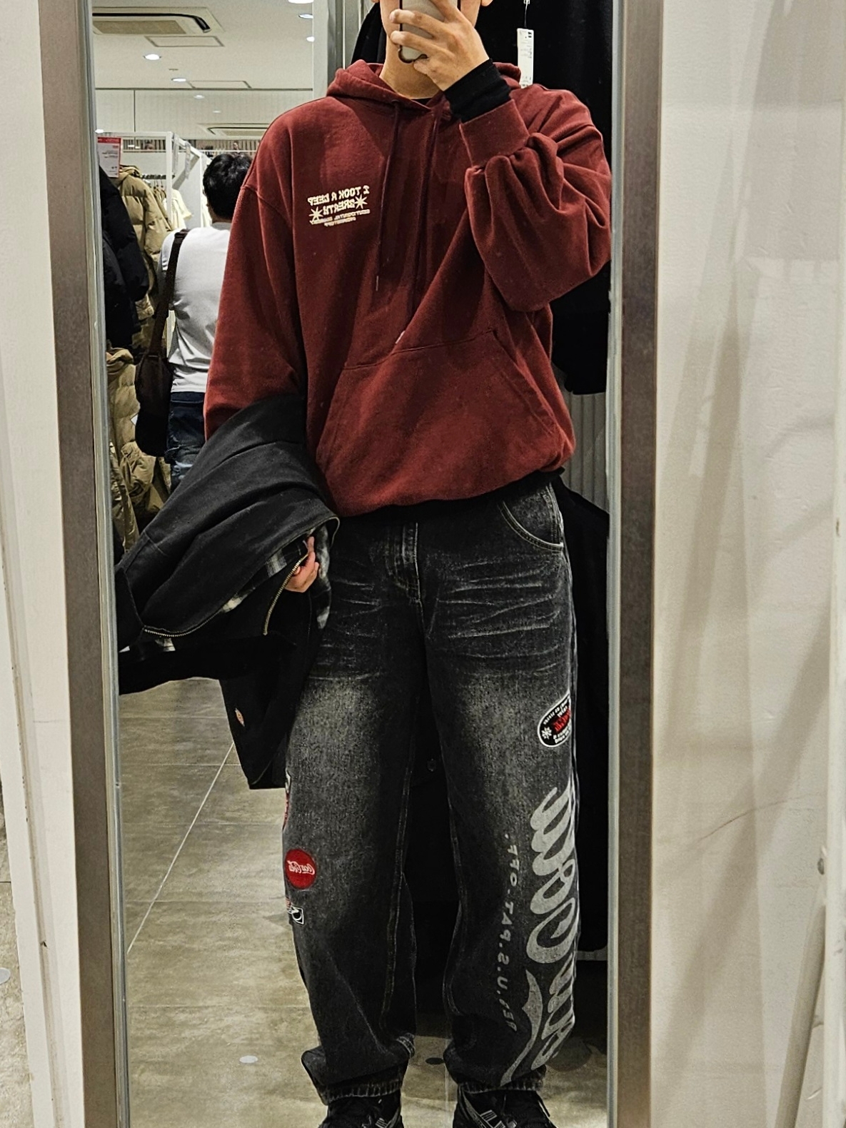SPORT CHAMBER x Coca-Cola Balloon Denim Pants Black, Asics Gel-Kayano 14 Black Pure Silver 착용 스타일 - 1