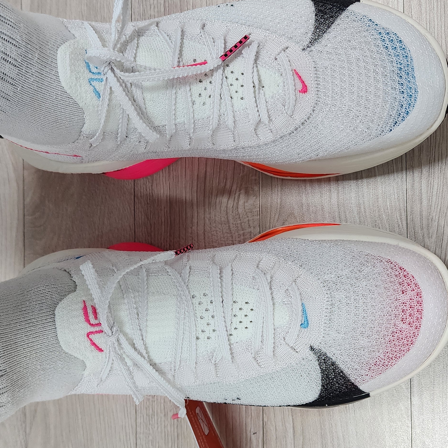 Nike Air Zoom Alphafly Next% 3 White Soft Pearl 착용 스타일 - 2