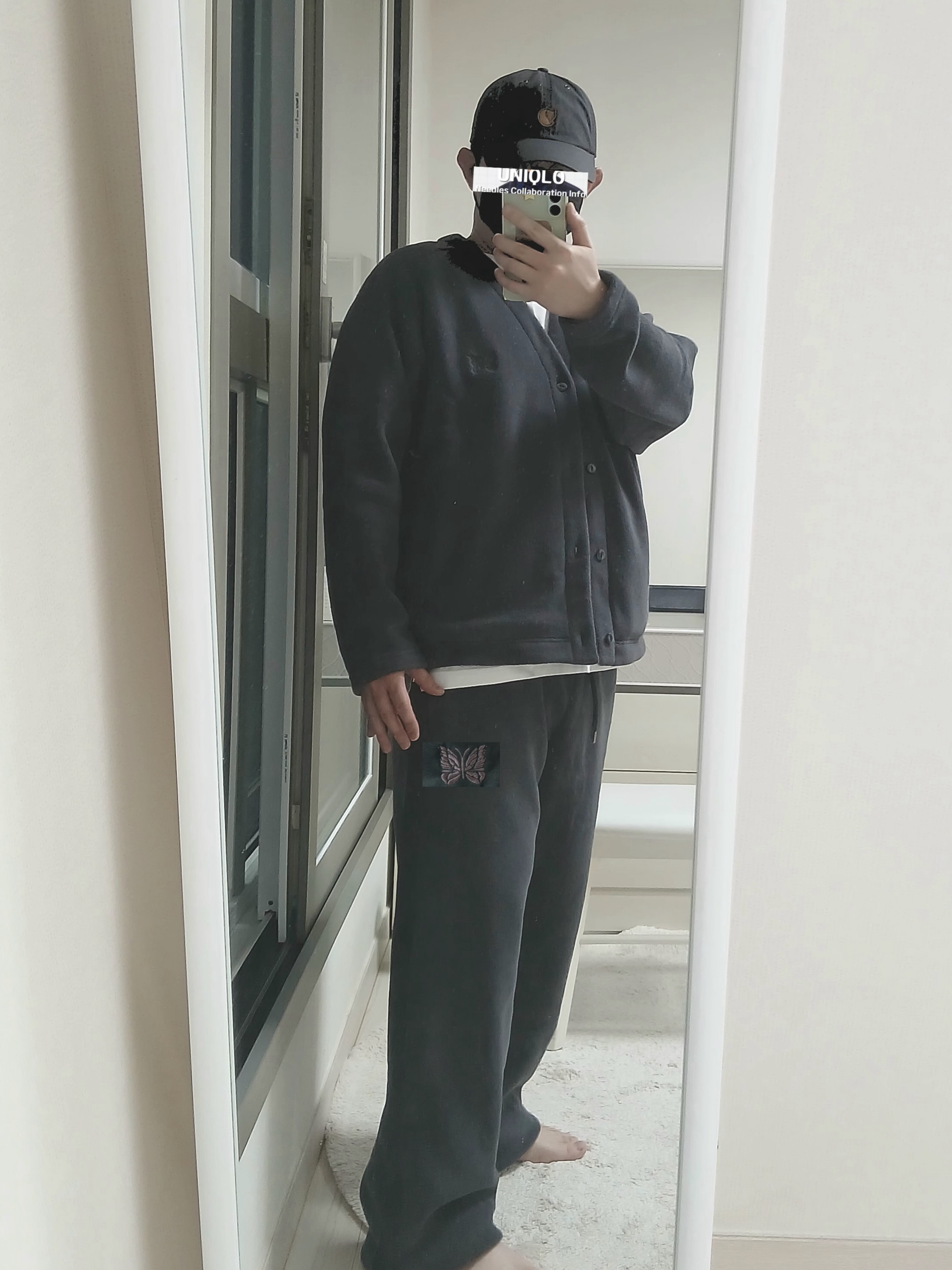 Fjallraven Helags Vidda Cap Dark Grey, Uniqlo x Needles Fleece Wide Pants Dark Gray - KR 착용 스타일 - 4