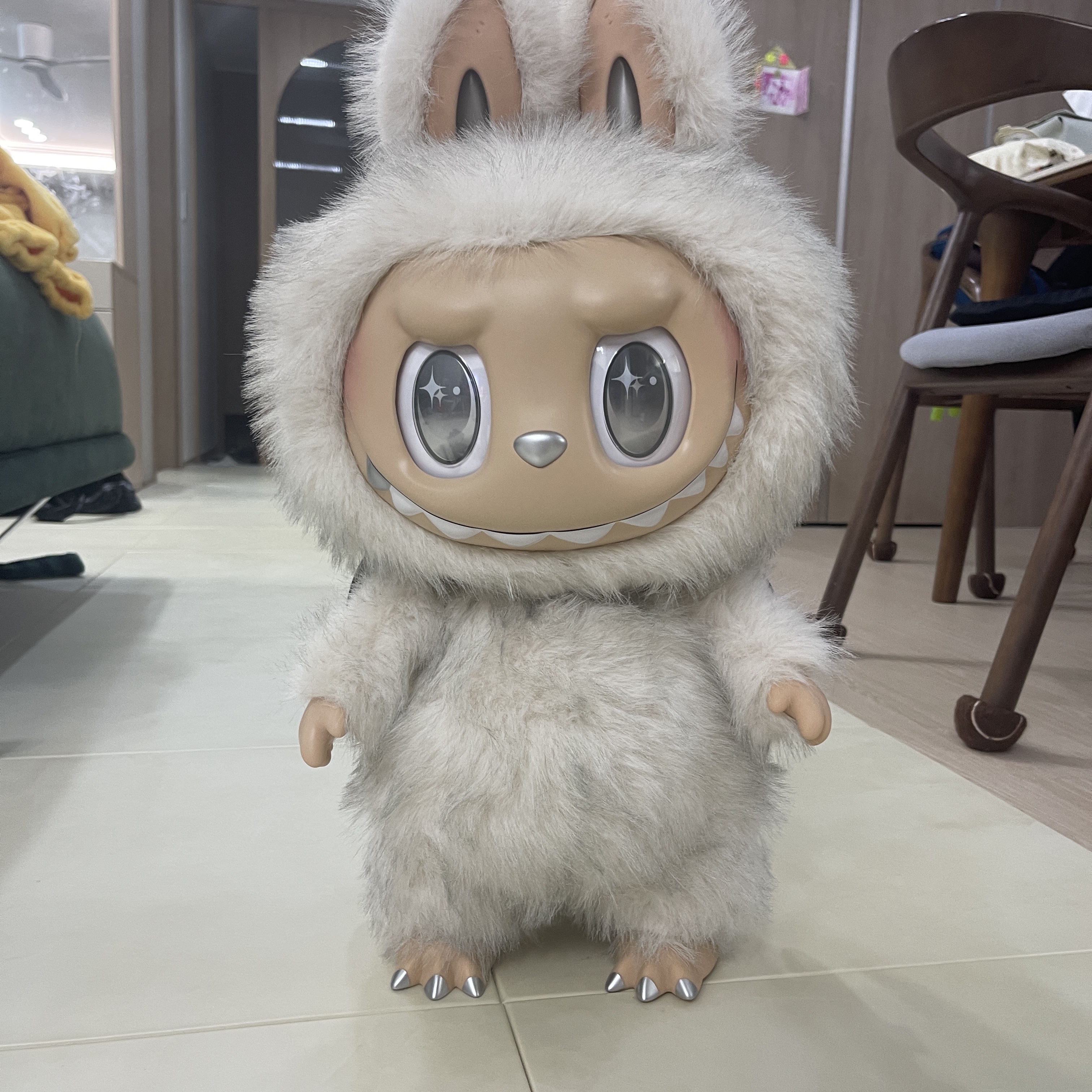 Pop Mart The Monsters Zimomo Angel In Clouds Vinyl Face Doll 착용 스타일 - 4